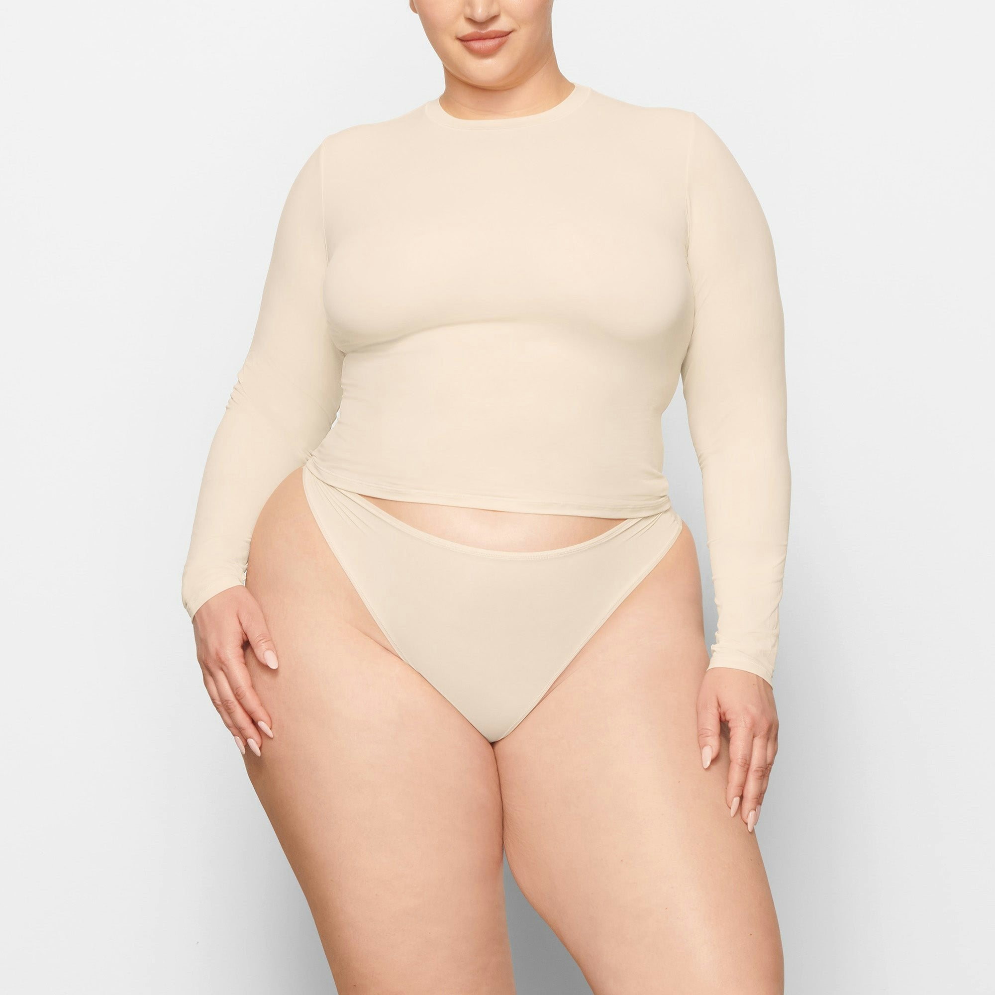 Skims Fits Everybody Long Sleeve T-Shirt Sand