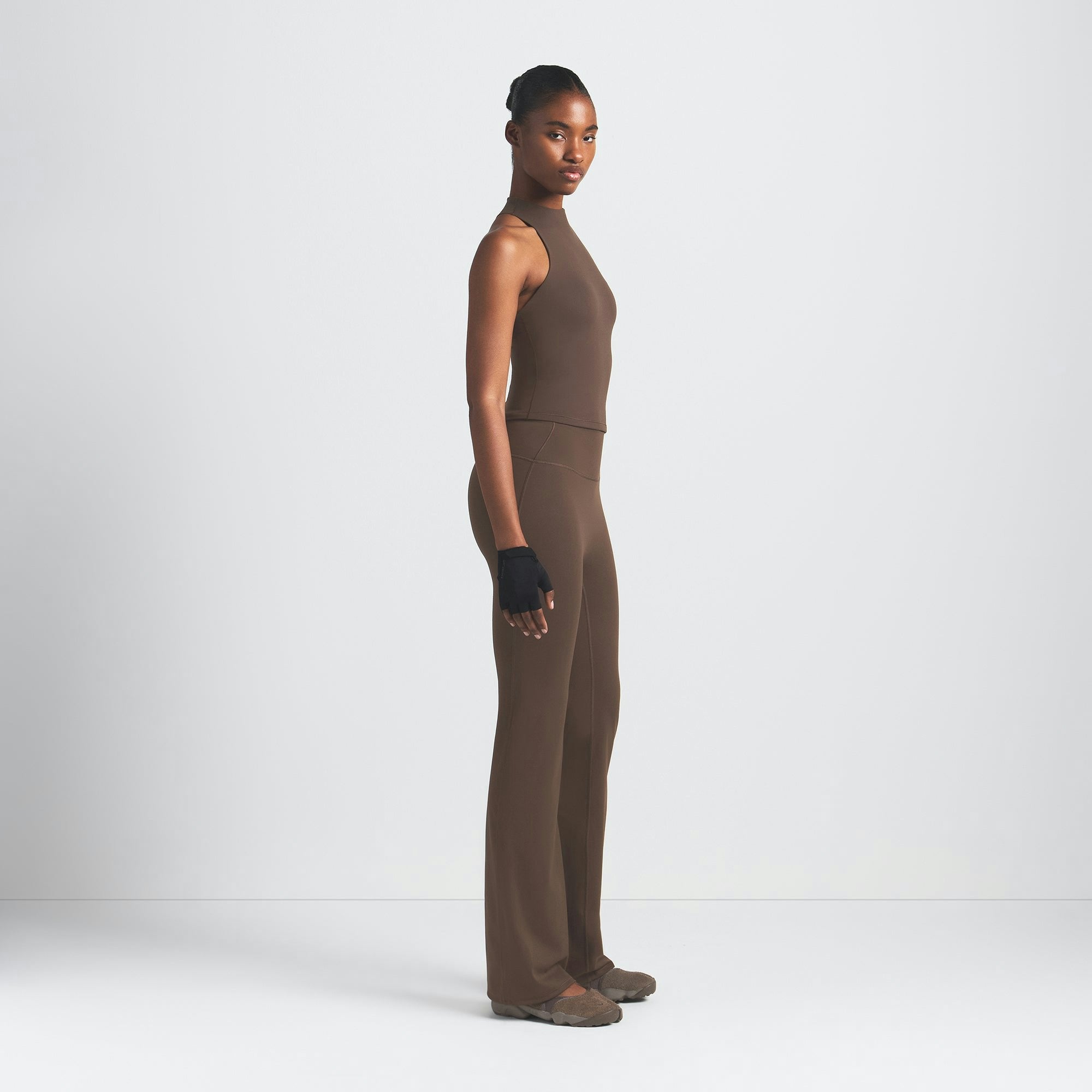 Skims Nikeskims Matte Mock Neck Racer Tank Dark Sepia