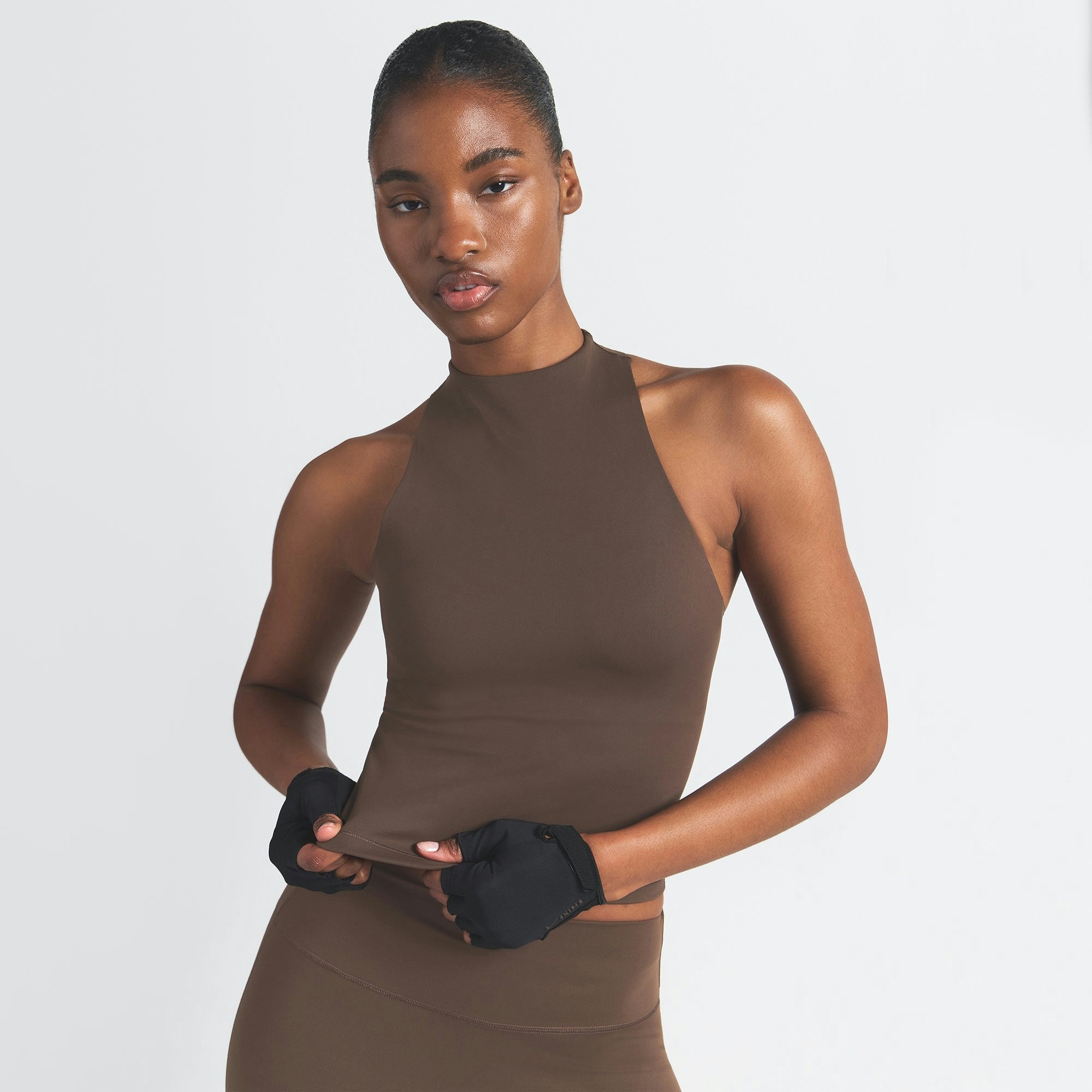 Skims Nikeskims Matte Mock Neck Racer Tank Dark Sepia