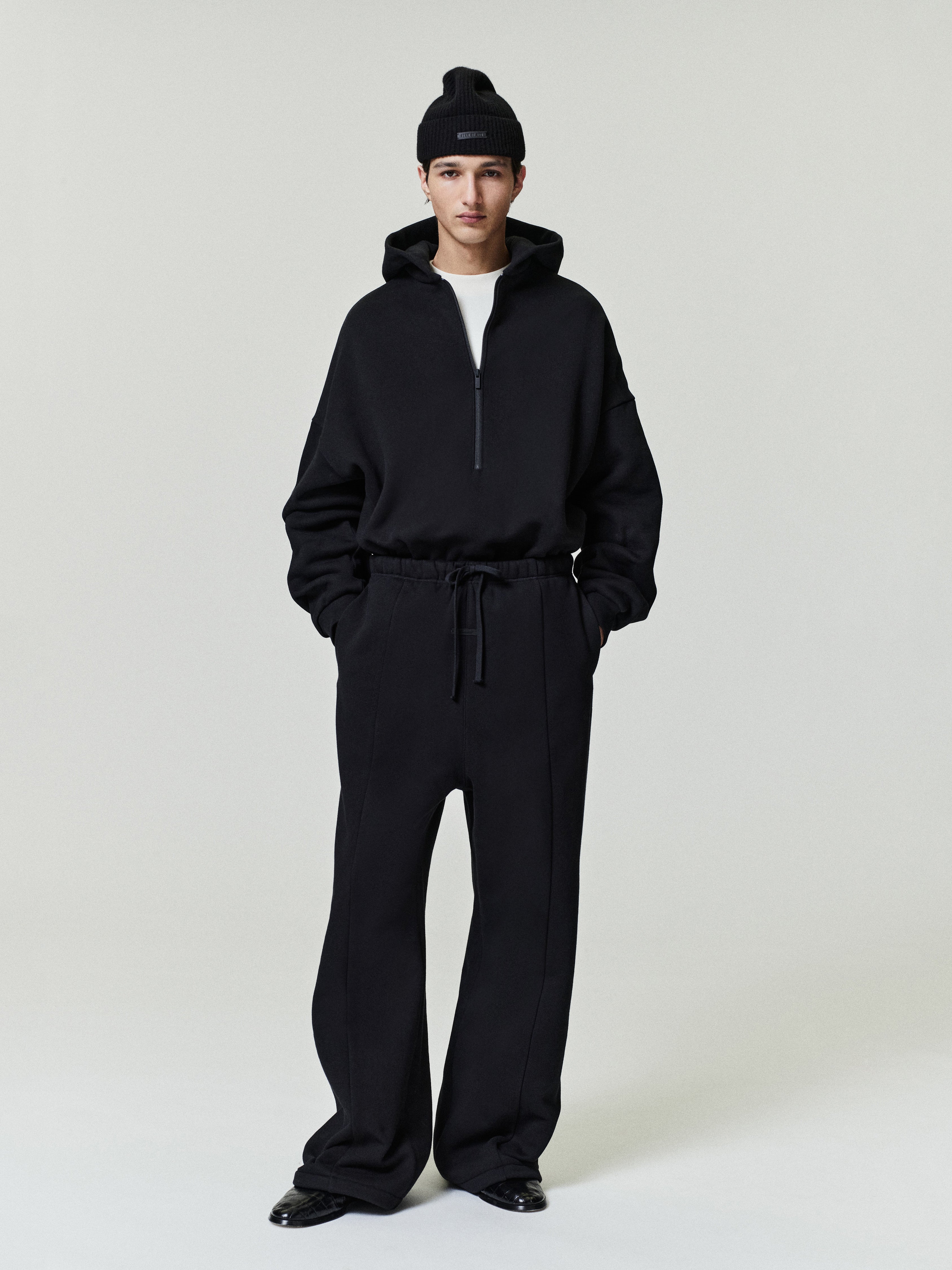 Essentials Signature Lounge Sweatpant Black