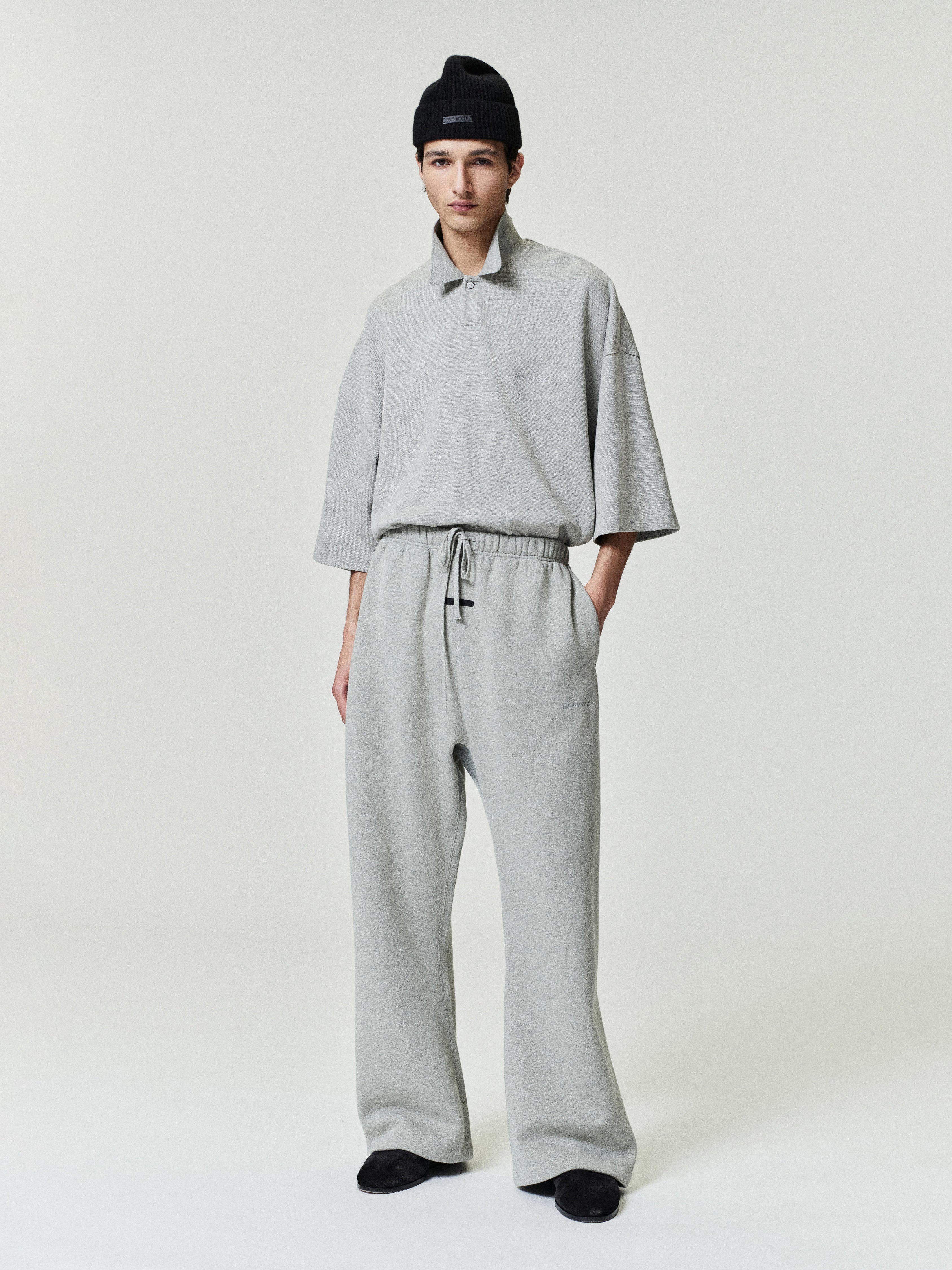 Essentials Signature Classic Fit Flare Sweatpant Concrete Heather