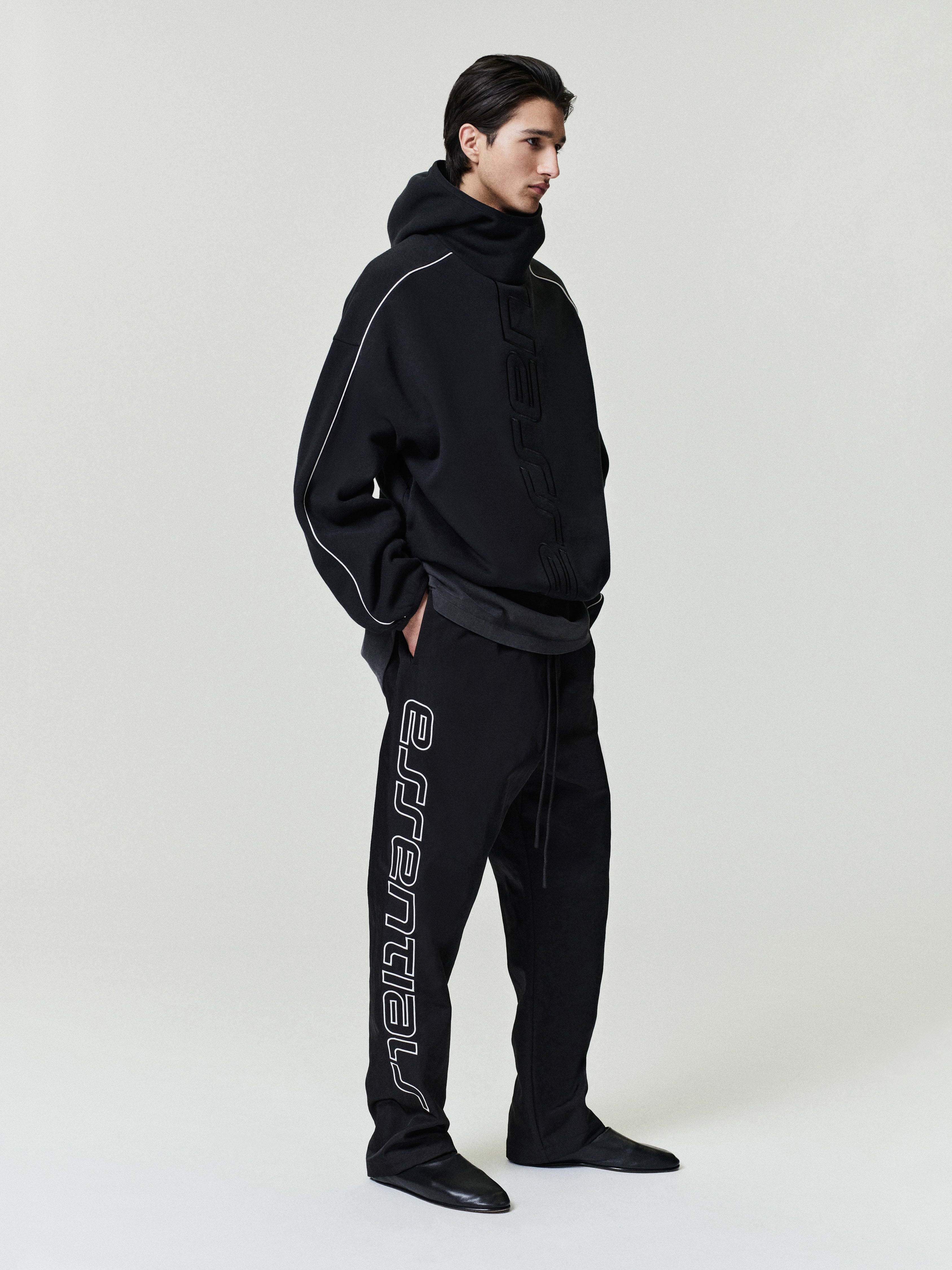 Essentials Active Trace Modern Fleece Hoodie Vintage Black
