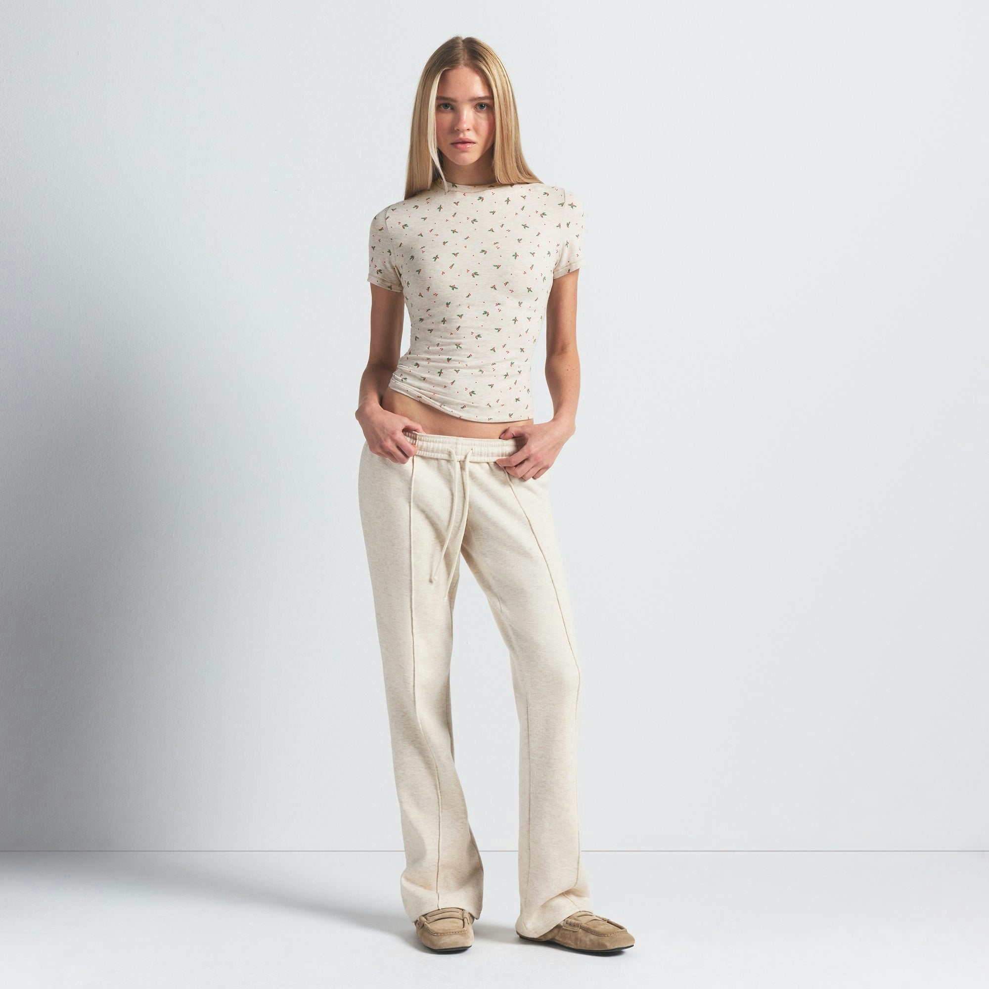 Skims Cotton Jersey T-Shirt Oatmeal Heather Holly Print