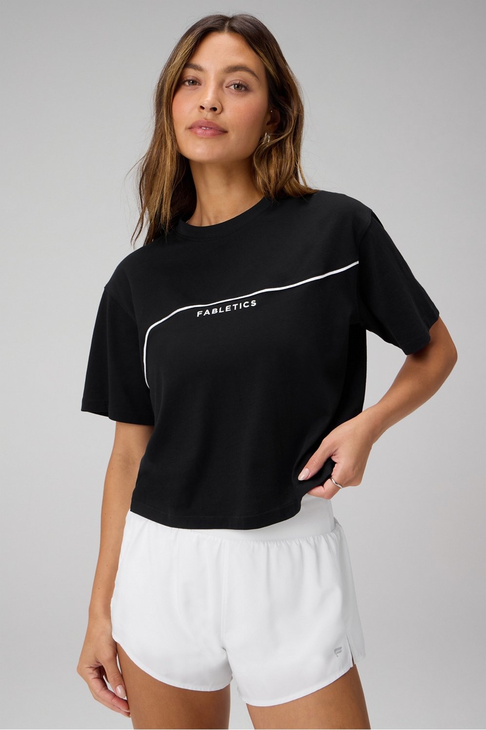 #color_black/classic-white-brand-id