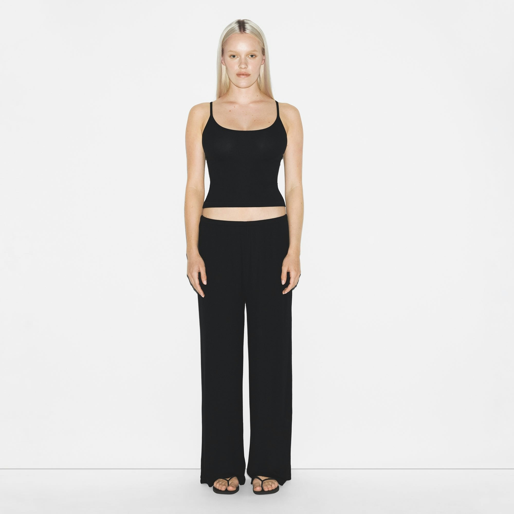 Skims Soft Lounge Tank Sleep Set Onyx
