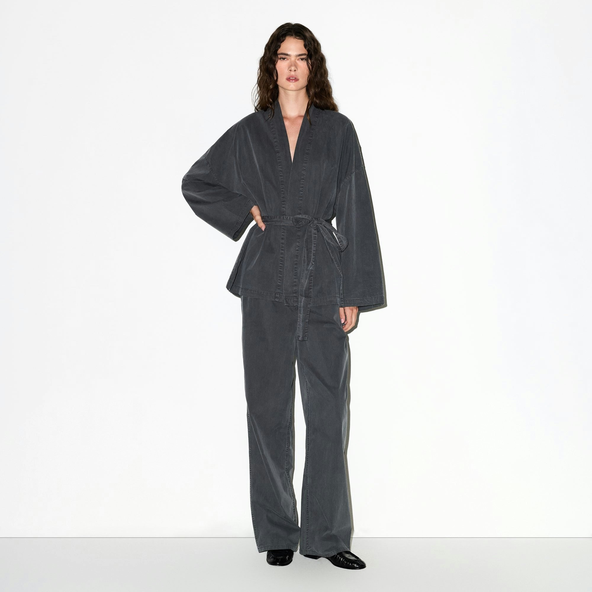 WOVEN LOUNGE OVERSIZED WRAP TOP