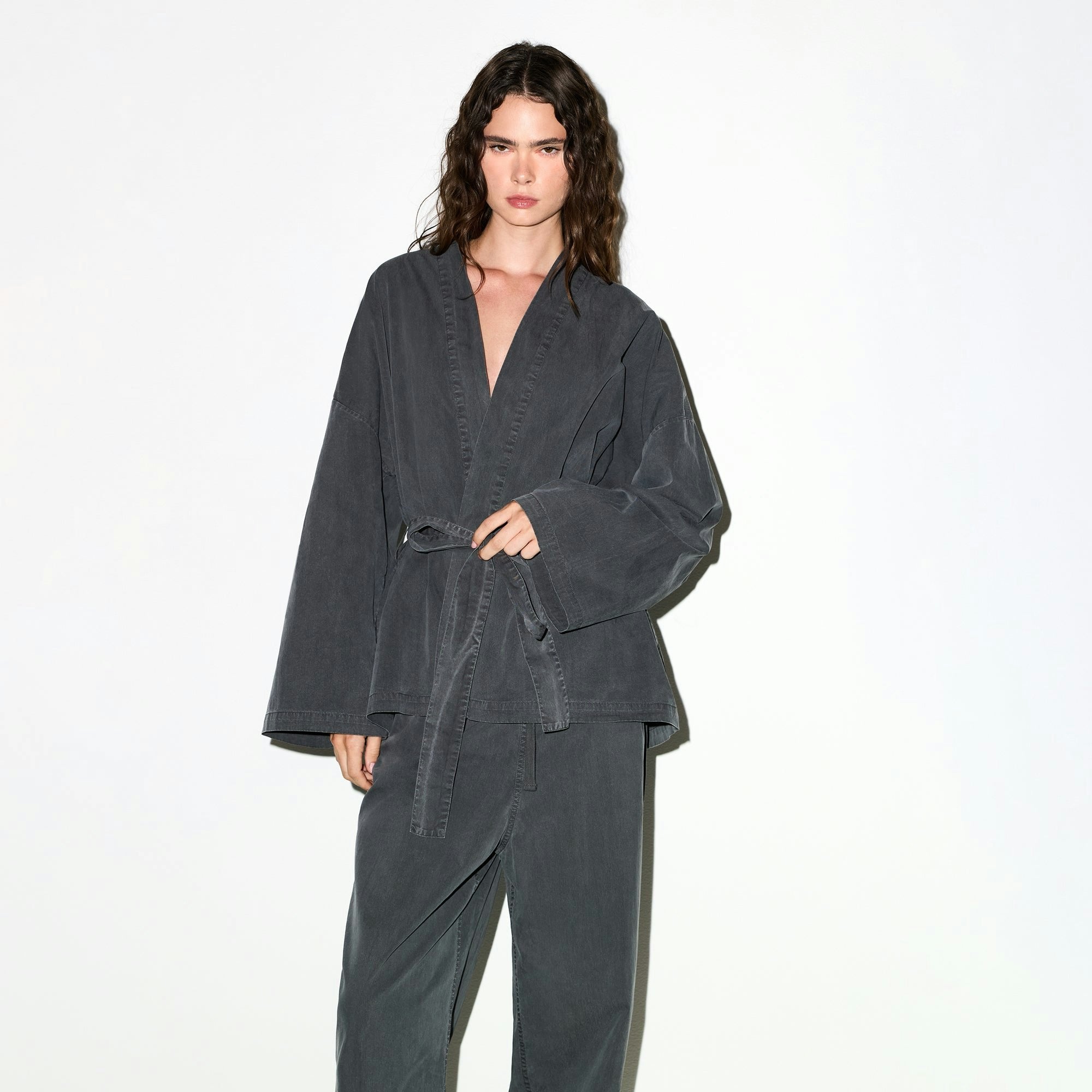 WOVEN LOUNGE OVERSIZED WRAP TOP