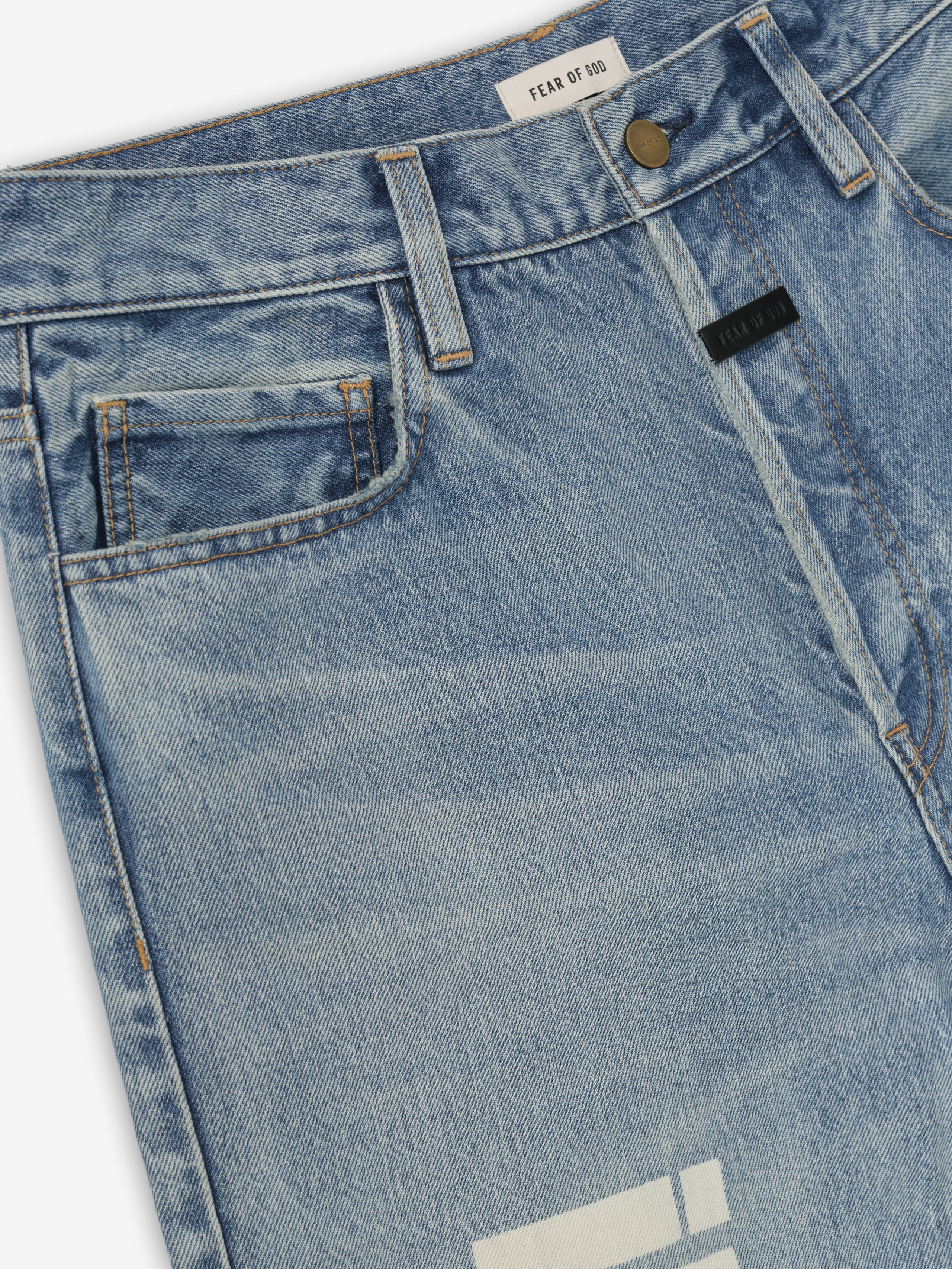 Essentials Revolution Straight Leg Jean Light Indigo