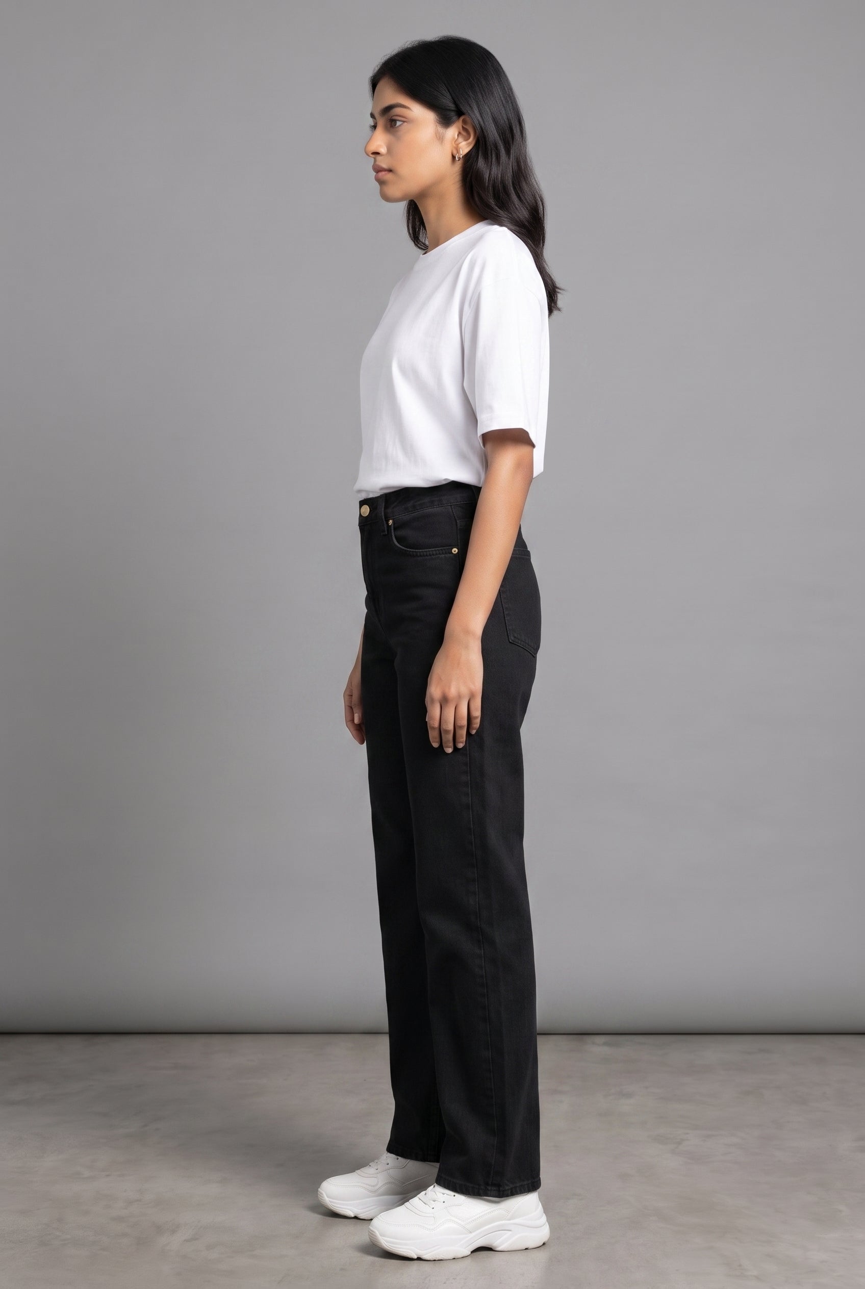 CLASSIC BLACK DENIM WOMEN'S JEANS