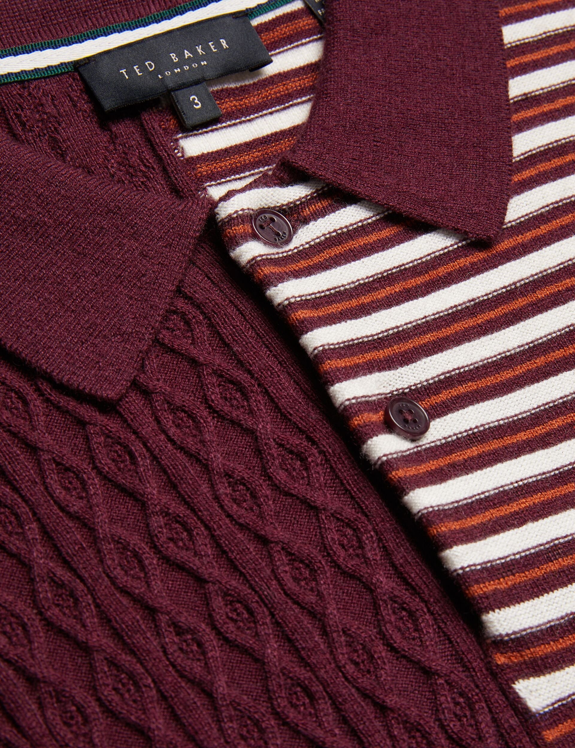 #color_maroon