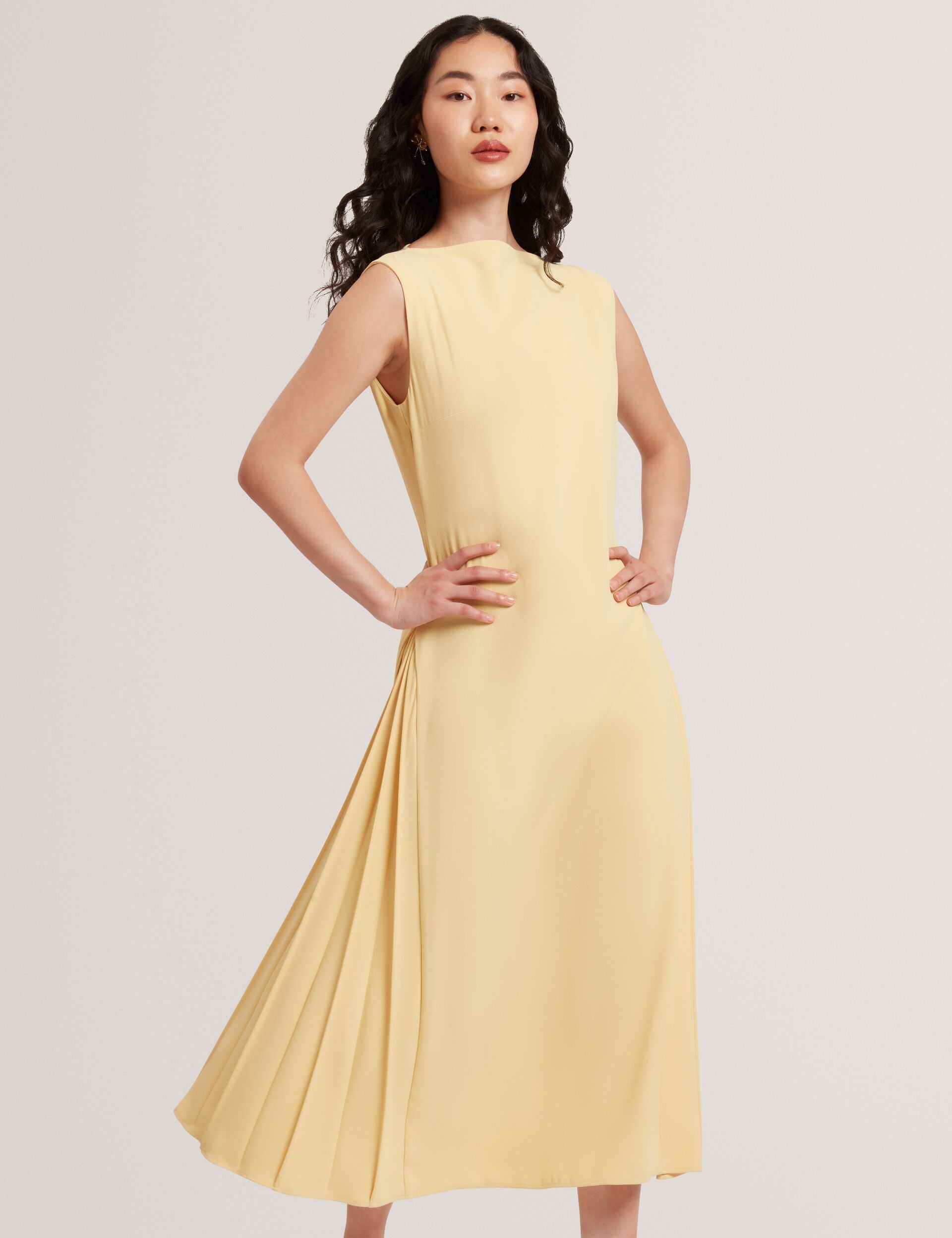 #color_light-yellow