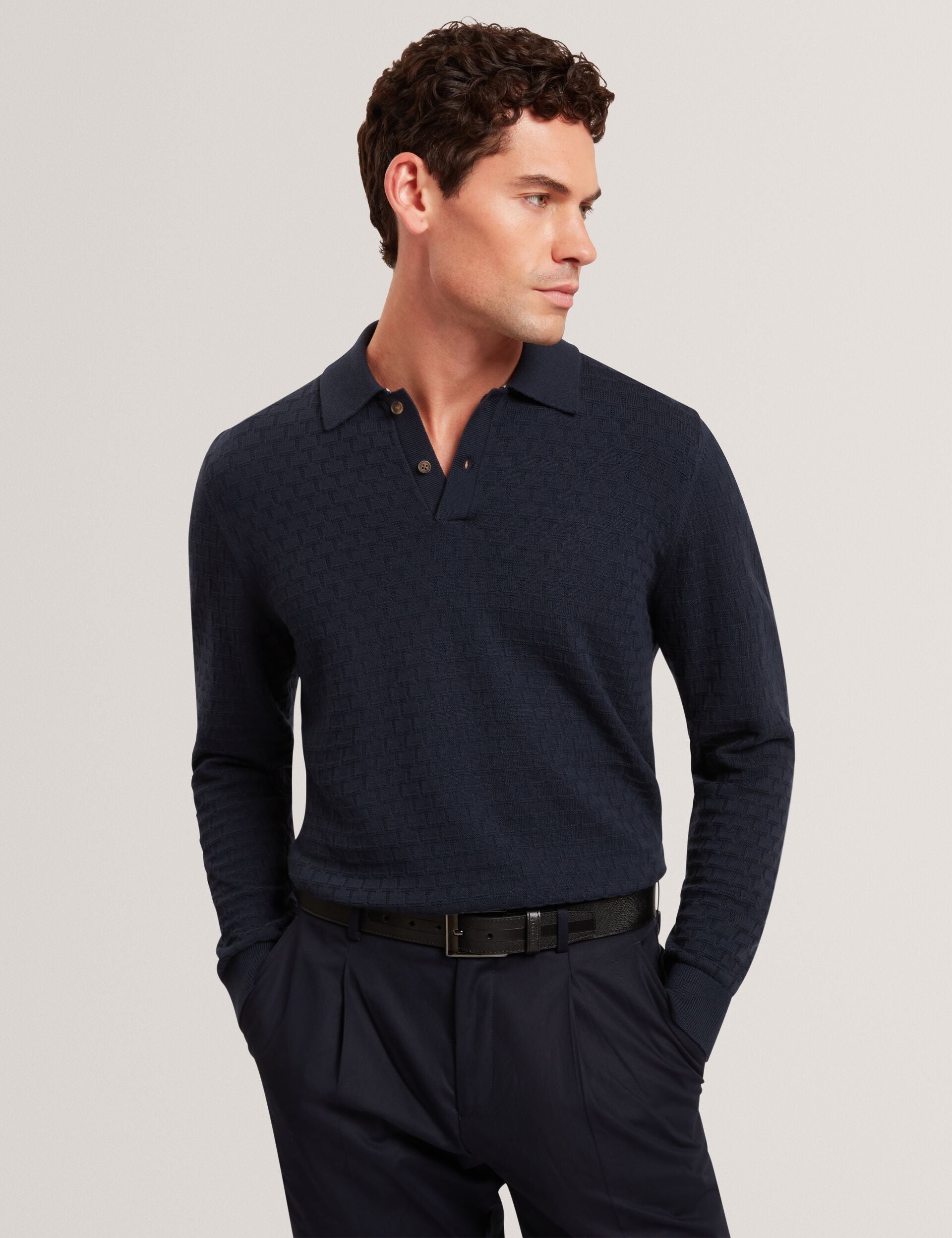 #color_navy