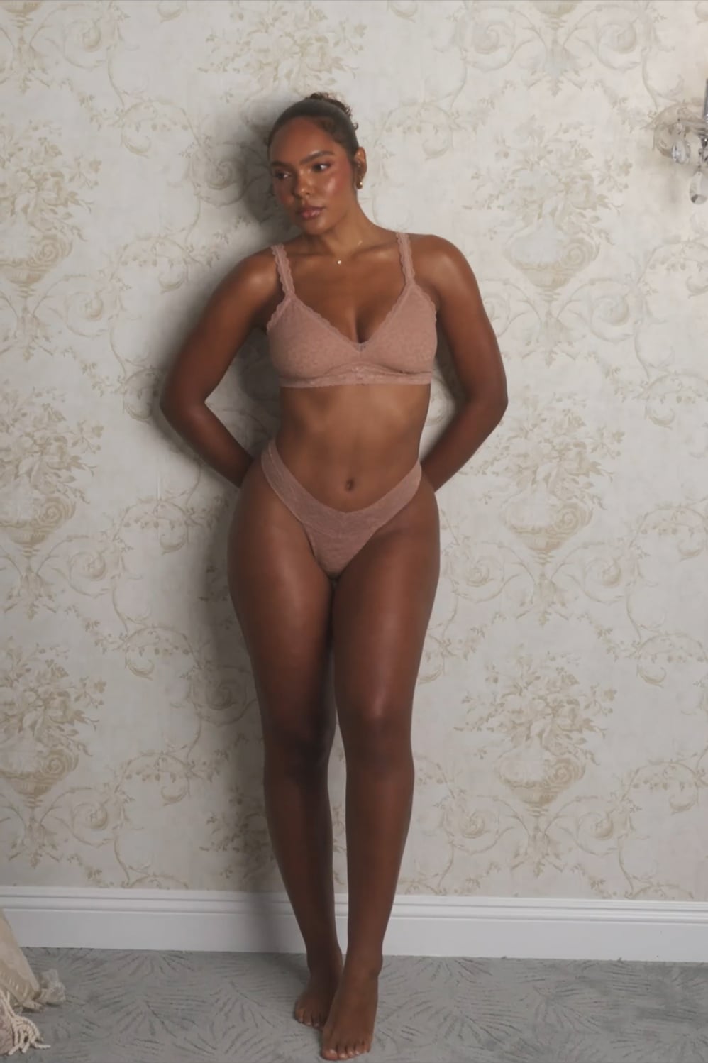 Fabletics Lush Lace Thong