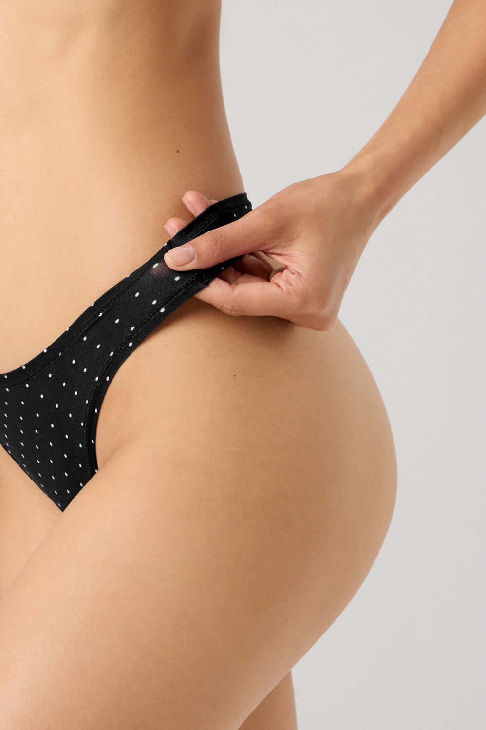 Fabletics Stretchy Fit Dipped Thong