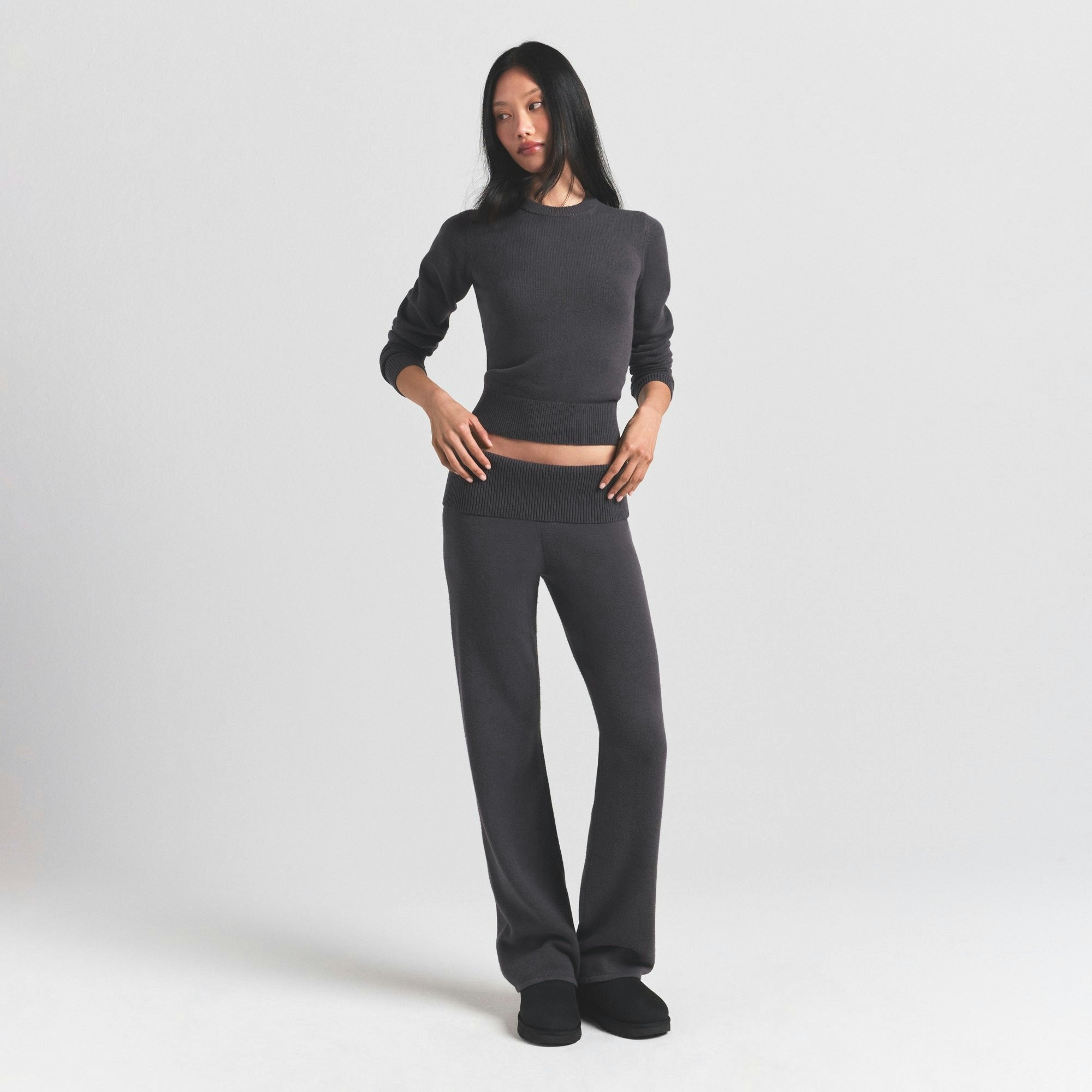 Skims Sweater Knits Ribbed Long Sleeve Fitted Crew Neck Ash