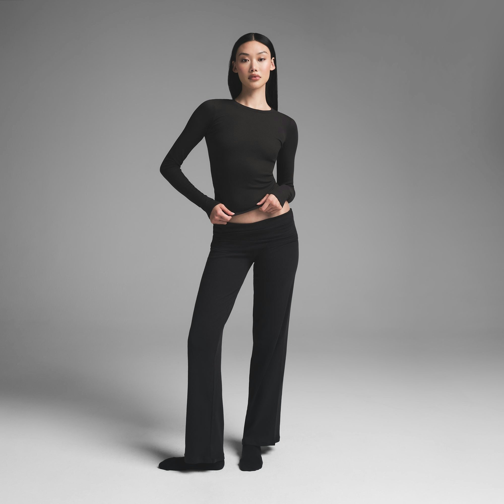 Skims Cotton Rib Long Sleeve T-Shirt Soot