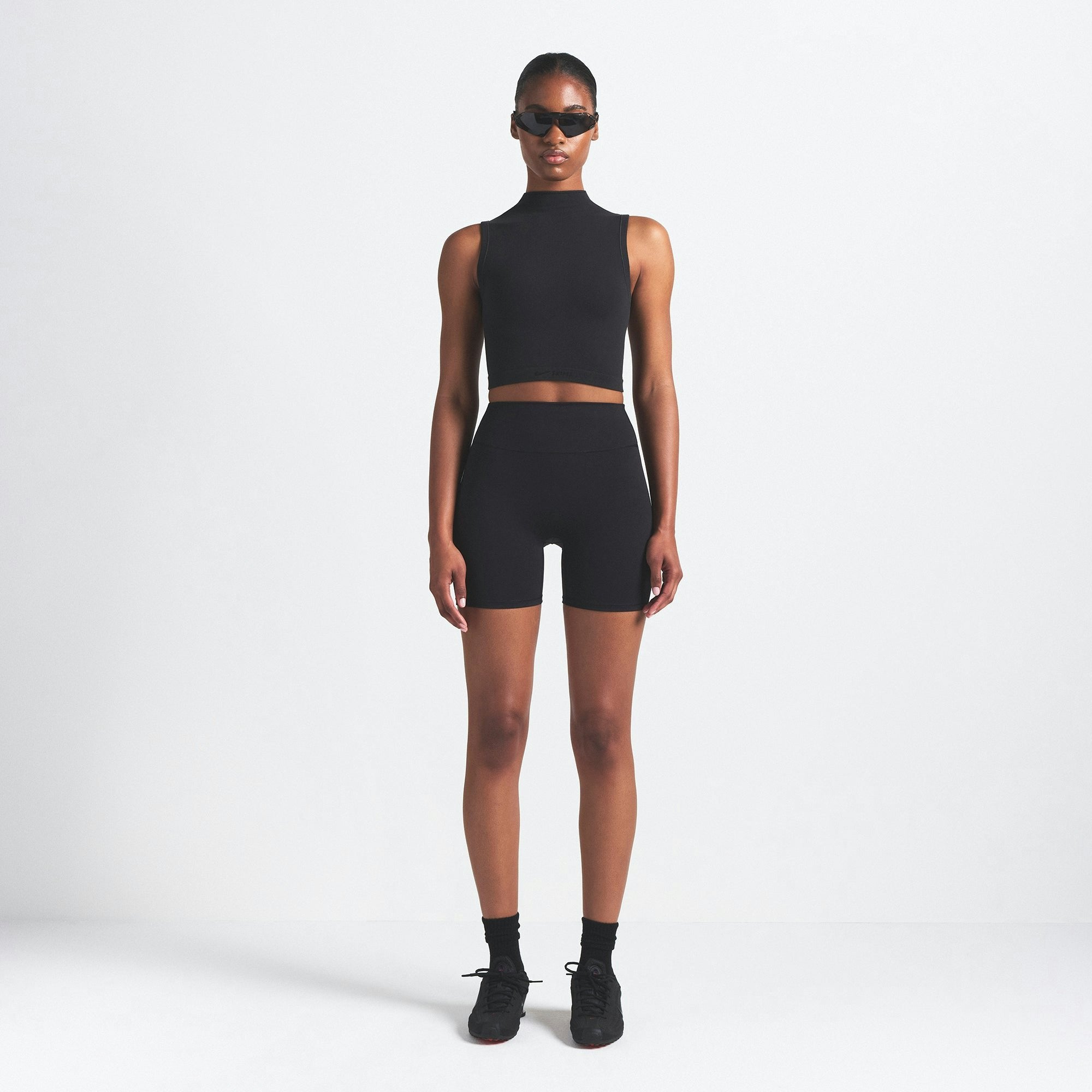Skims Nikeskims Vintage Seamless Mock Neck Bra Top Obsidian