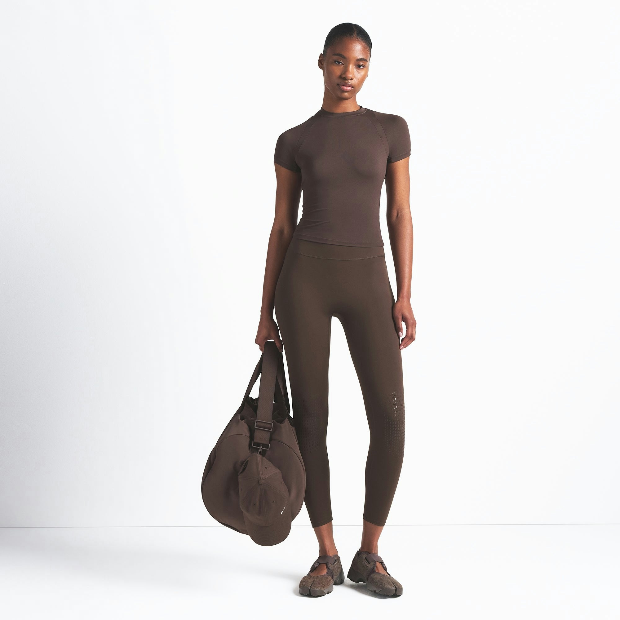 Skims Nikeskims Airy Baby Tee Dark Sepia