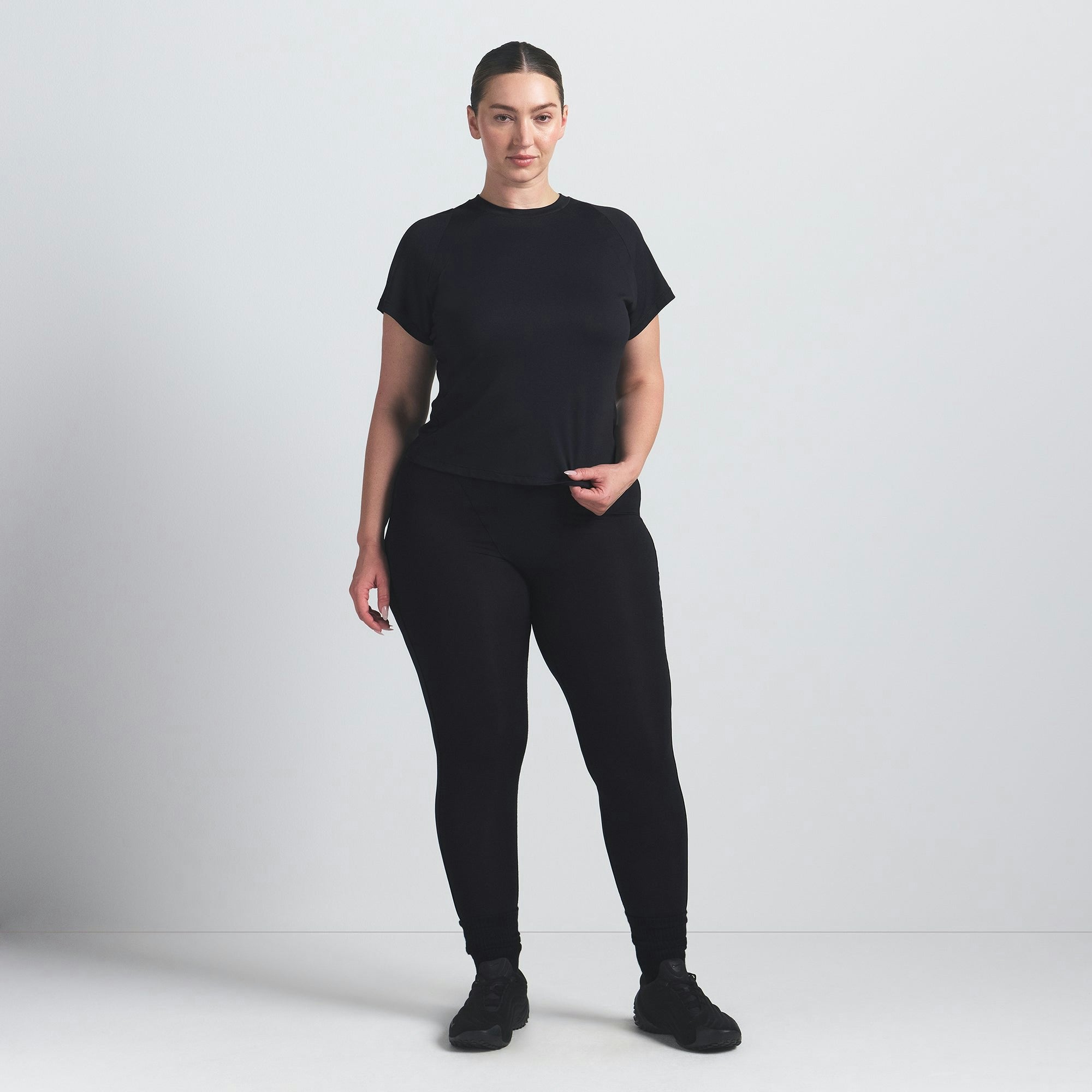 Skims Nikeskims Airy Baby Tee Obsidian