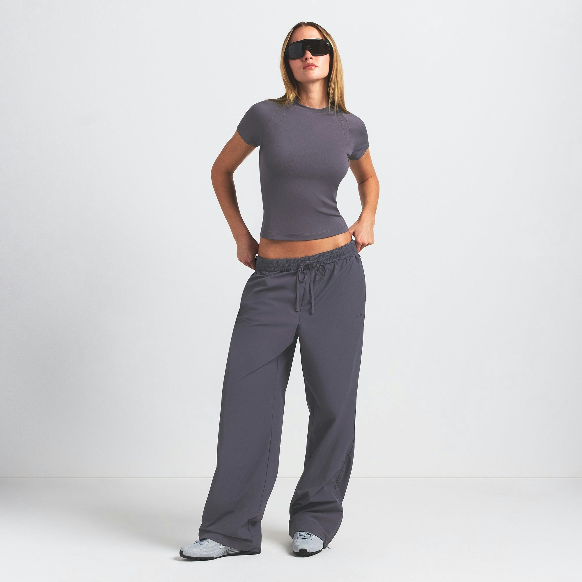 Skims Nikeskims Airy Baby Tee Raven
