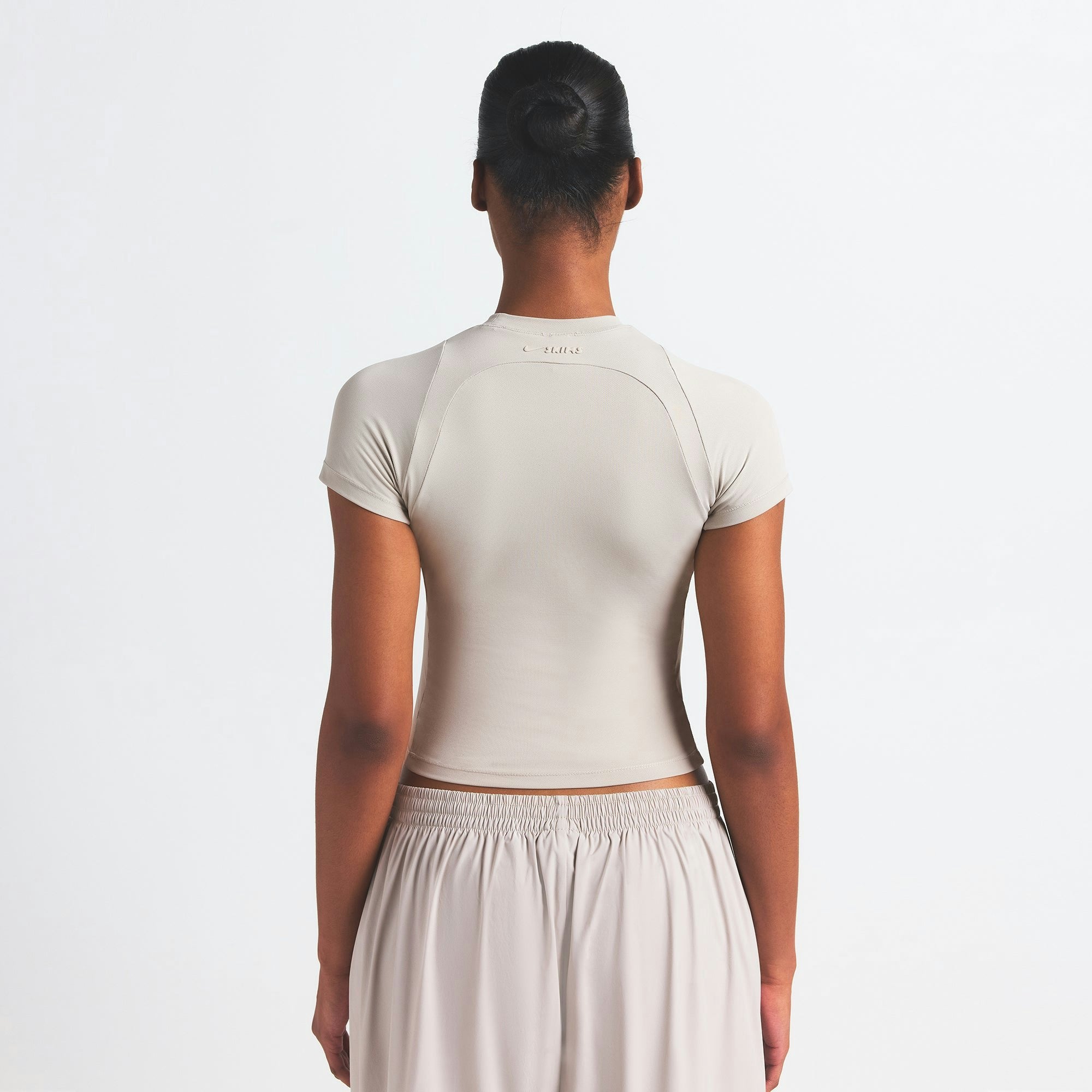Skims Nikeskims Airy Baby Tee Stone