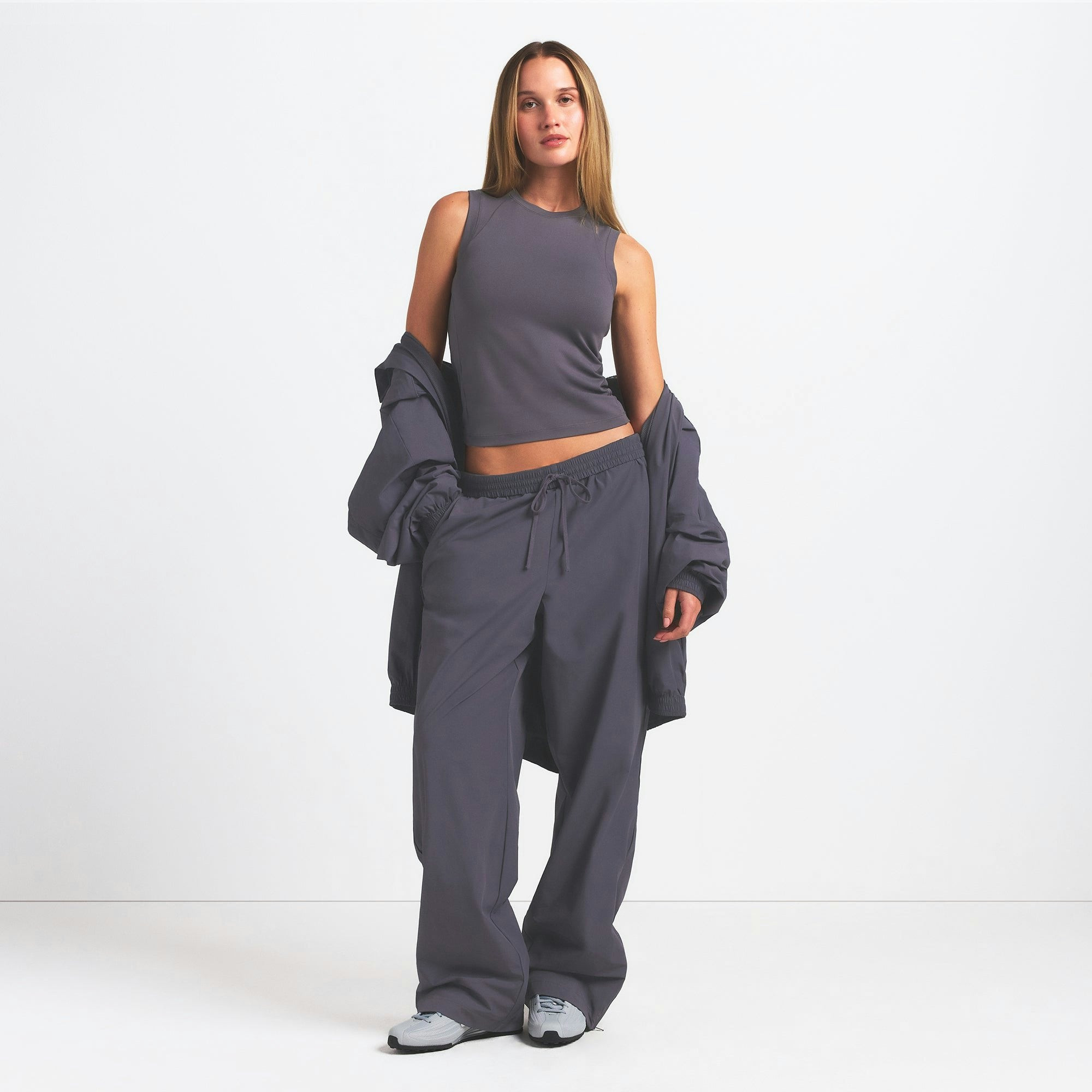 Skims Nikeskims Airy Muscle Tee Raven