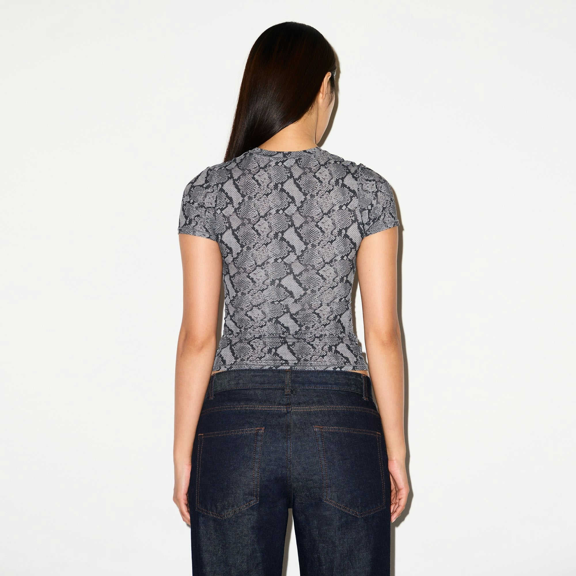 Skims Fits Everybody T-Shirt Shadow Snake Print