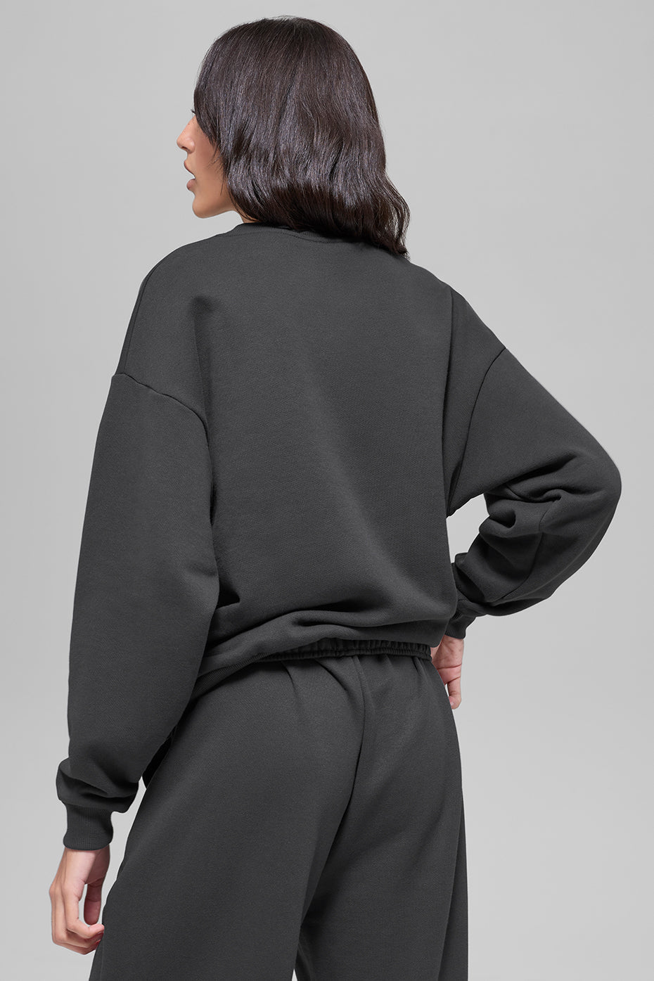 Alo Yoga Women'S Accolade Crew Neck Pullover