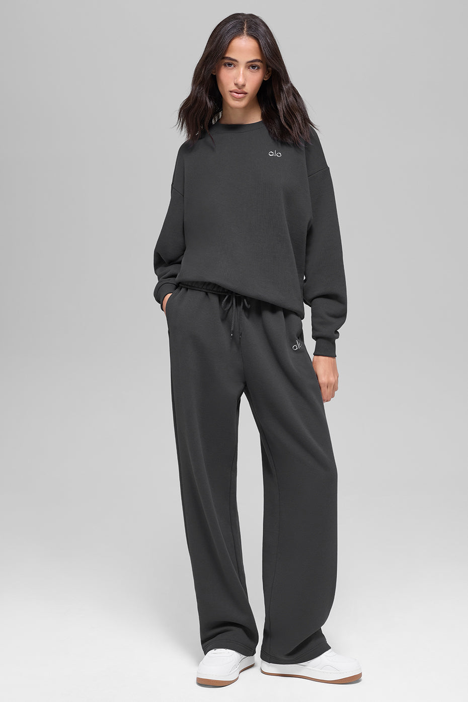 Alo Yoga Women'S Accolade Crew Neck Pullover