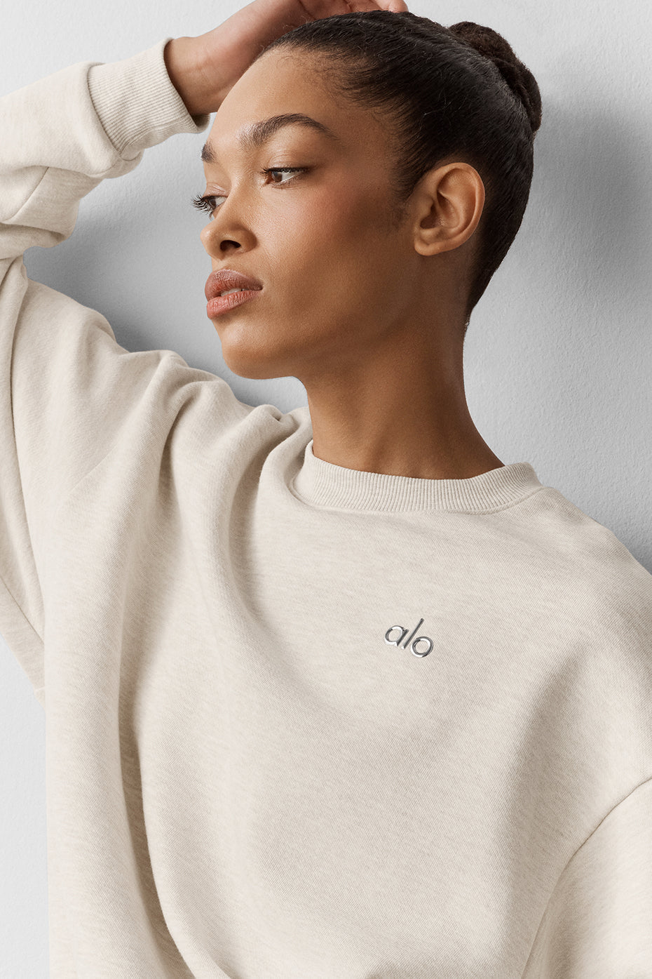 Alo Yoga Women'S Accolade Crew Neck Pullover