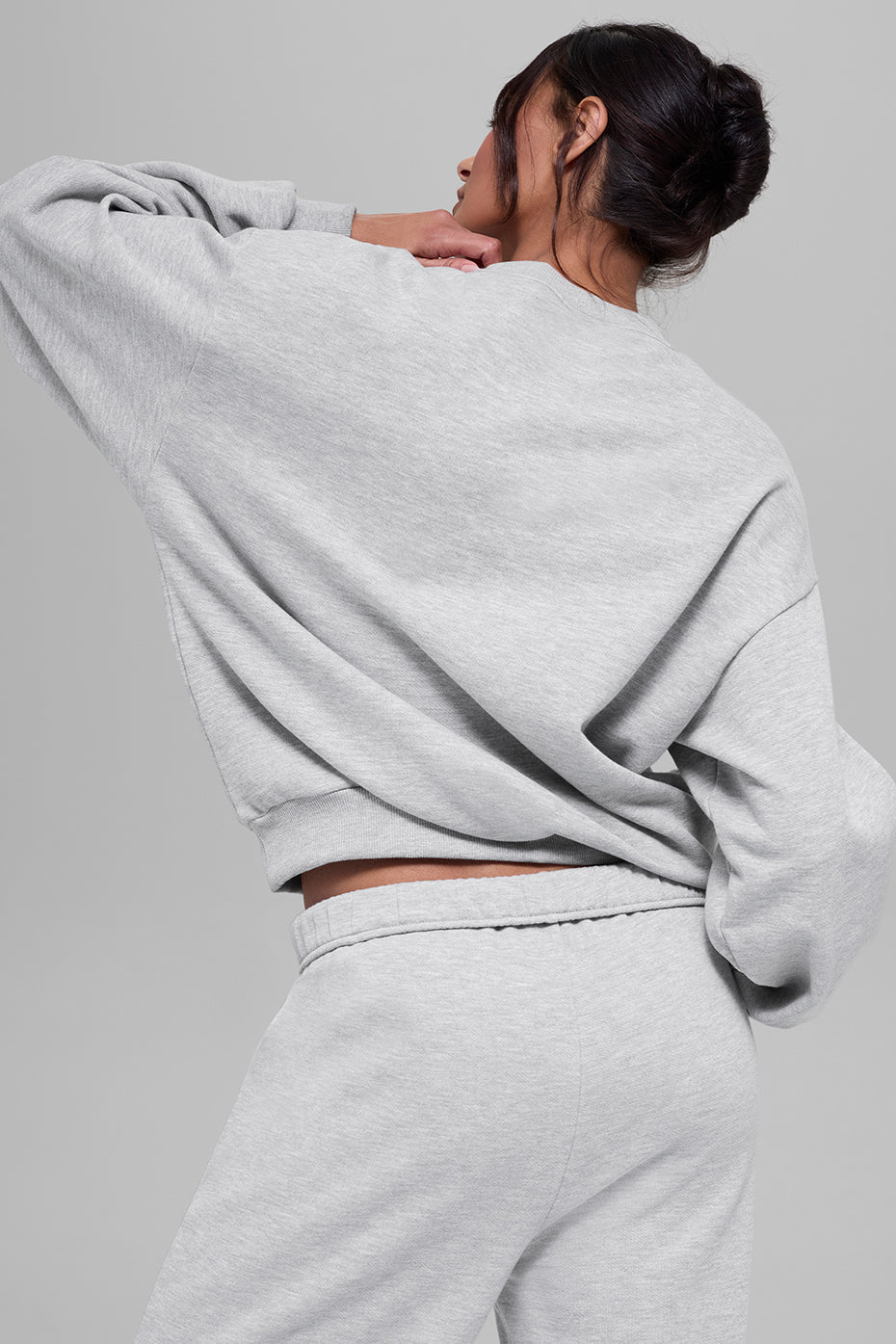 Alo Yoga Women'S Accolade Crew Neck Pullover