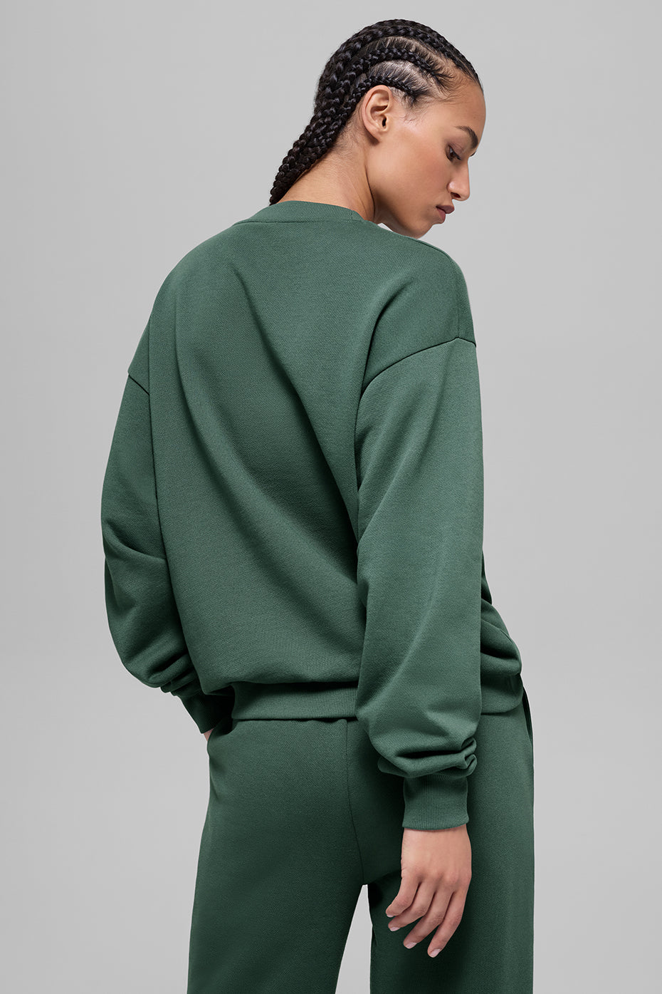 Alo Yoga Women'S Accolade Crew Neck Pullover