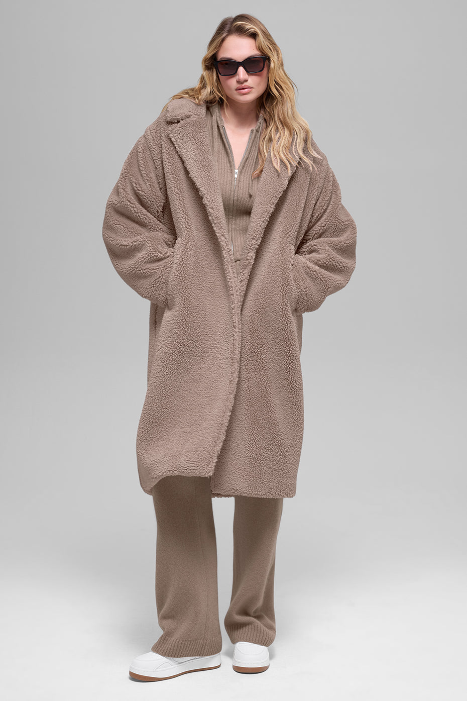 Alo Yoga Women'S Oversized Sherpa Trench