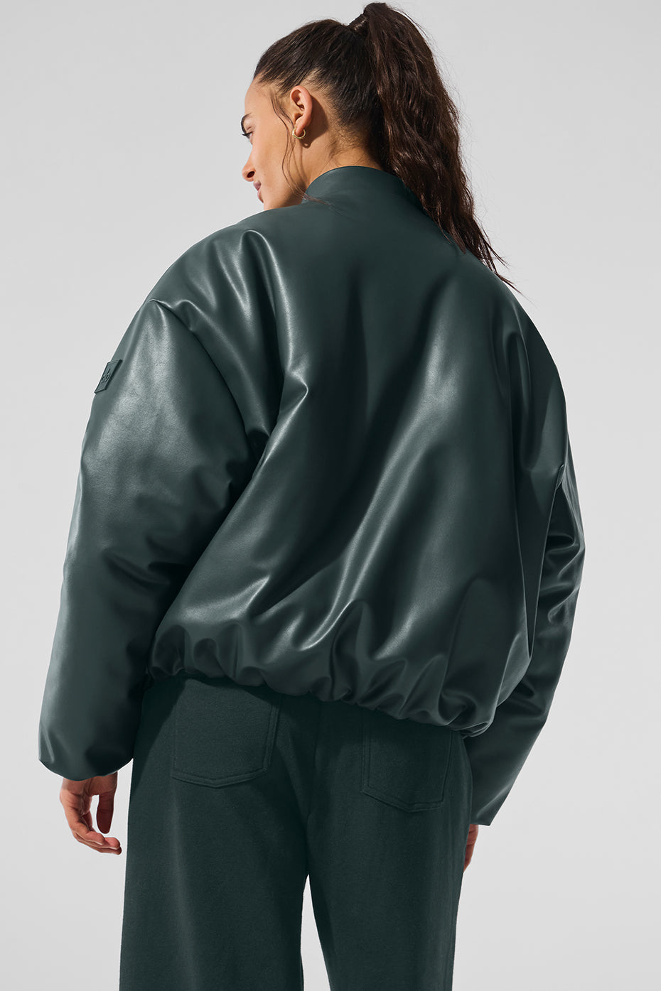 #color_charcoal-green