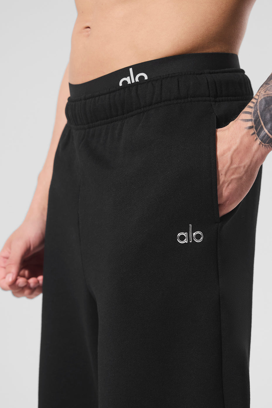 Alo Yoga Accolade Straight Leg Sweatpant