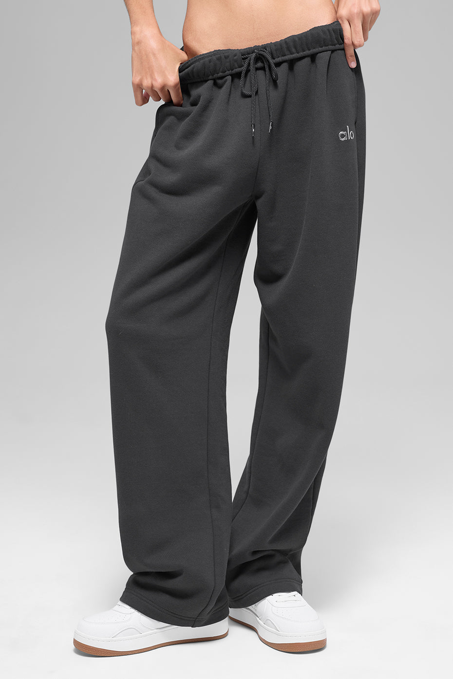 Alo Yoga Women'S Accolade Straight Leg Sweatpant