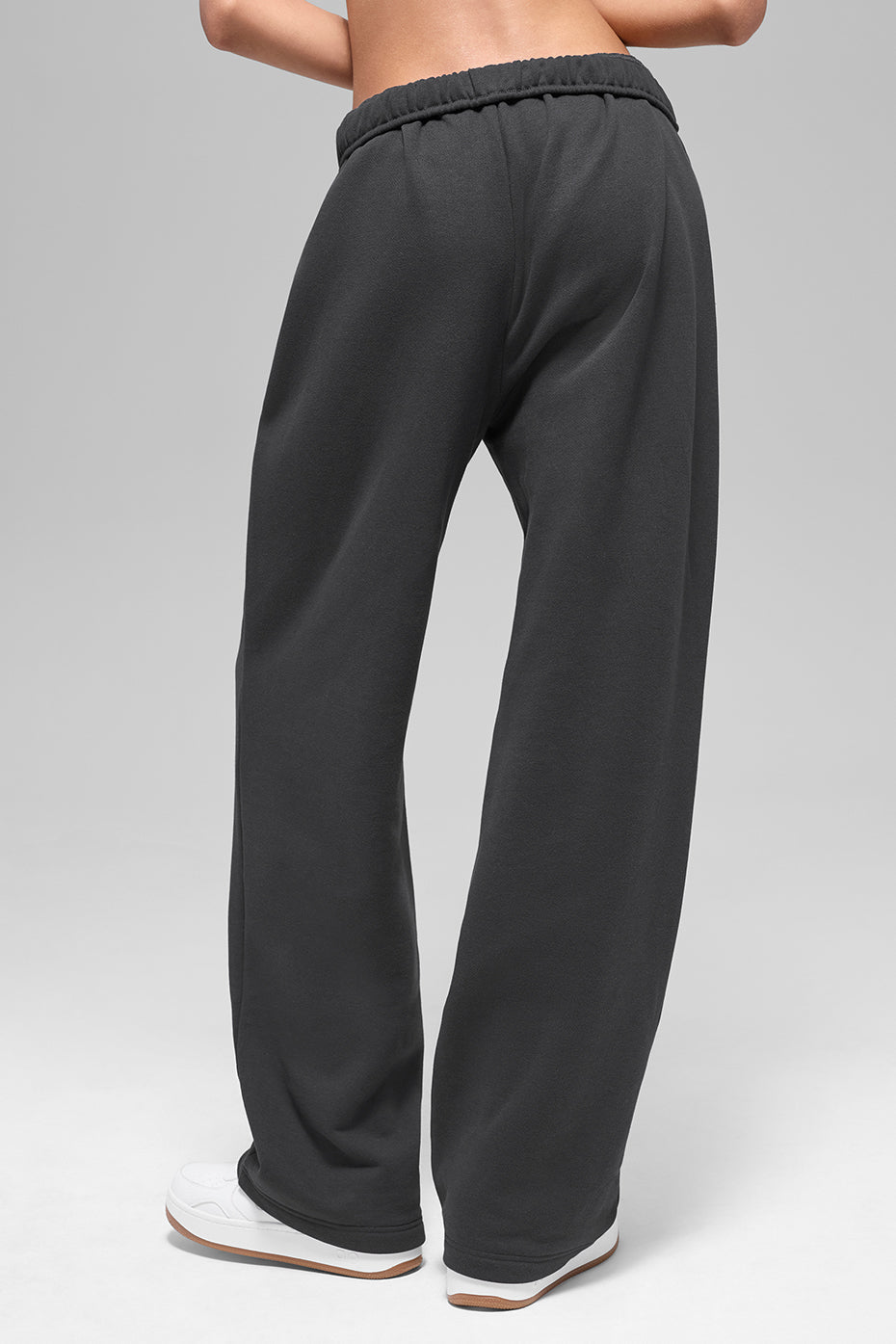 Alo Yoga Women'S Accolade Straight Leg Sweatpant