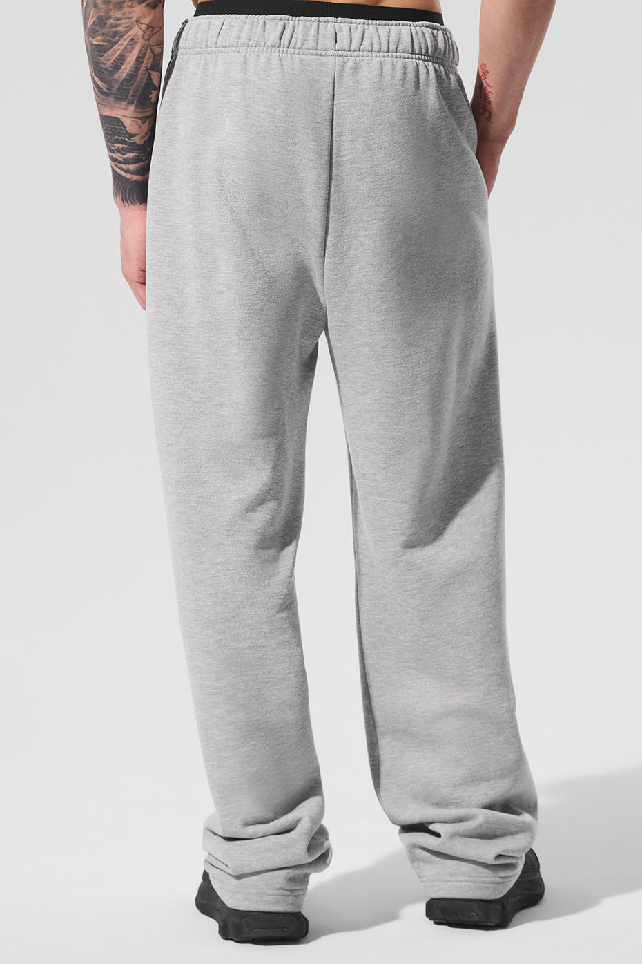 Alo Yoga Accolade Straight Leg Sweatpant