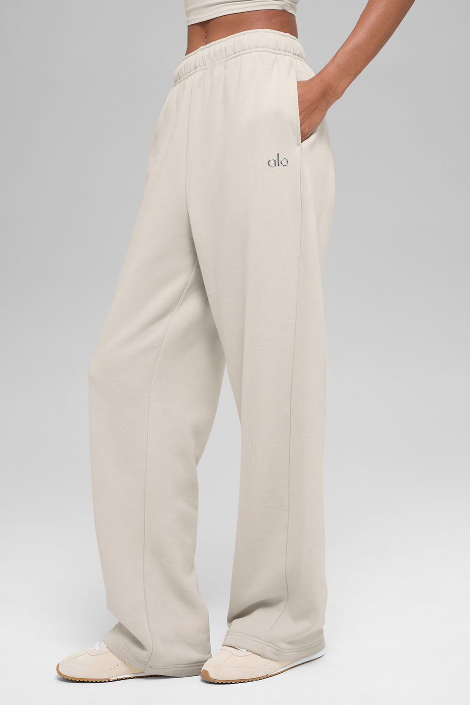 Alo Yoga Women'S Accolade Straight Leg Sweatpant