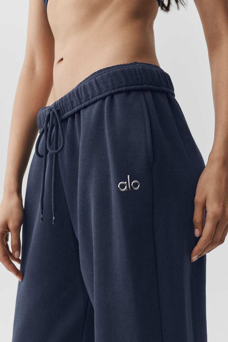 Alo Yoga Women'S Accolade Straight Leg Sweatpant