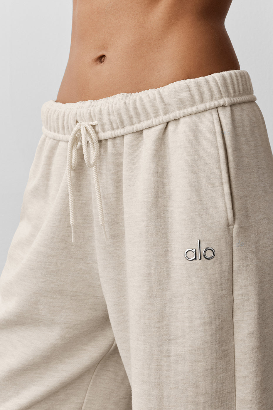 Alo Yoga Women'S Accolade Straight Leg Sweatpant
