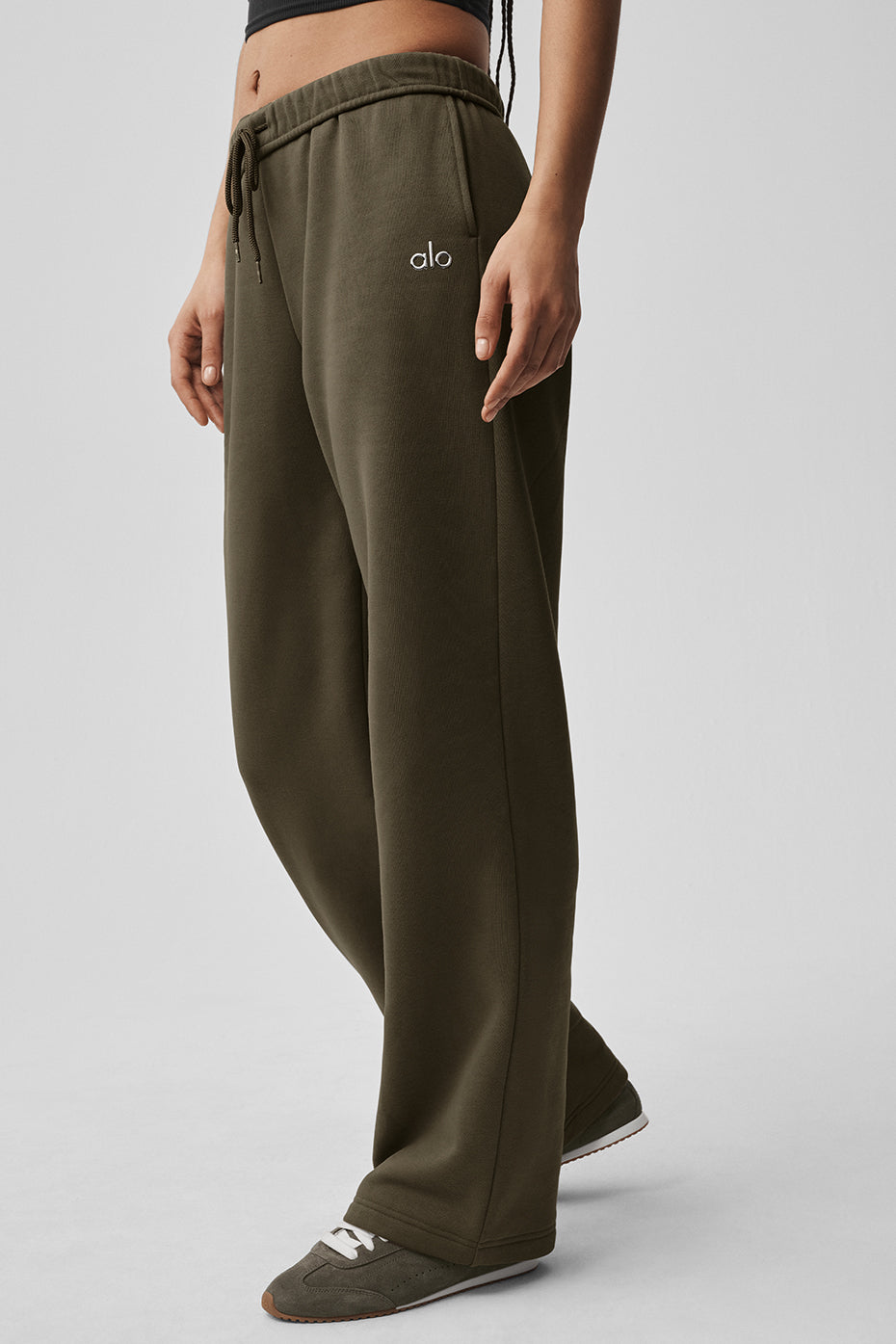 Alo Yoga Women'S Accolade Straight Leg Sweatpant