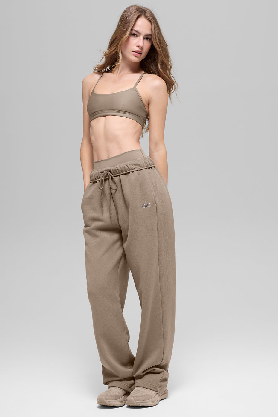 Alo Yoga Women'S Accolade Straight Leg Sweatpant