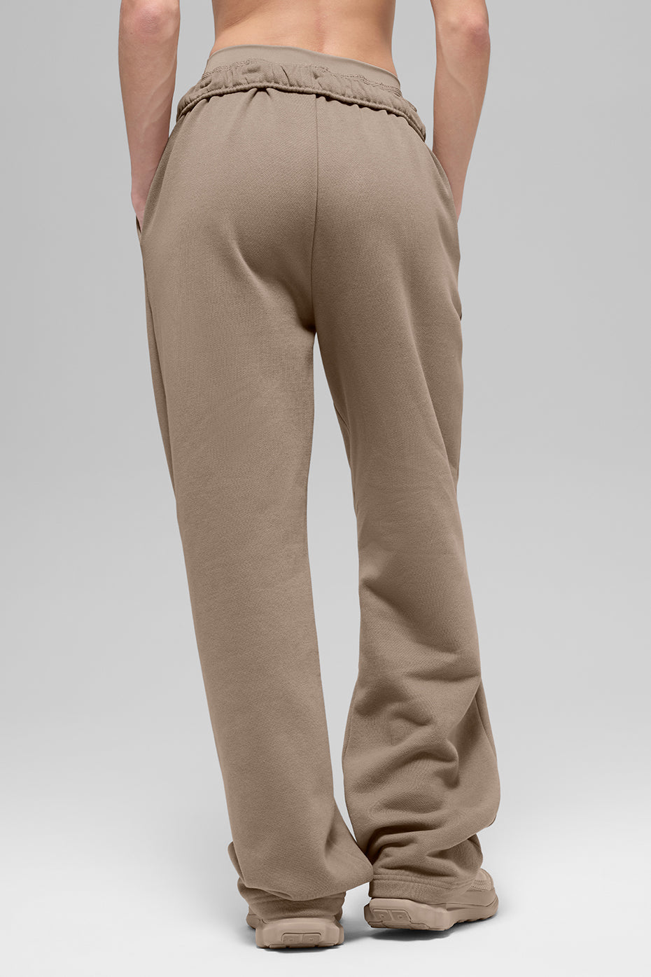 Alo Yoga Women'S Accolade Straight Leg Sweatpant