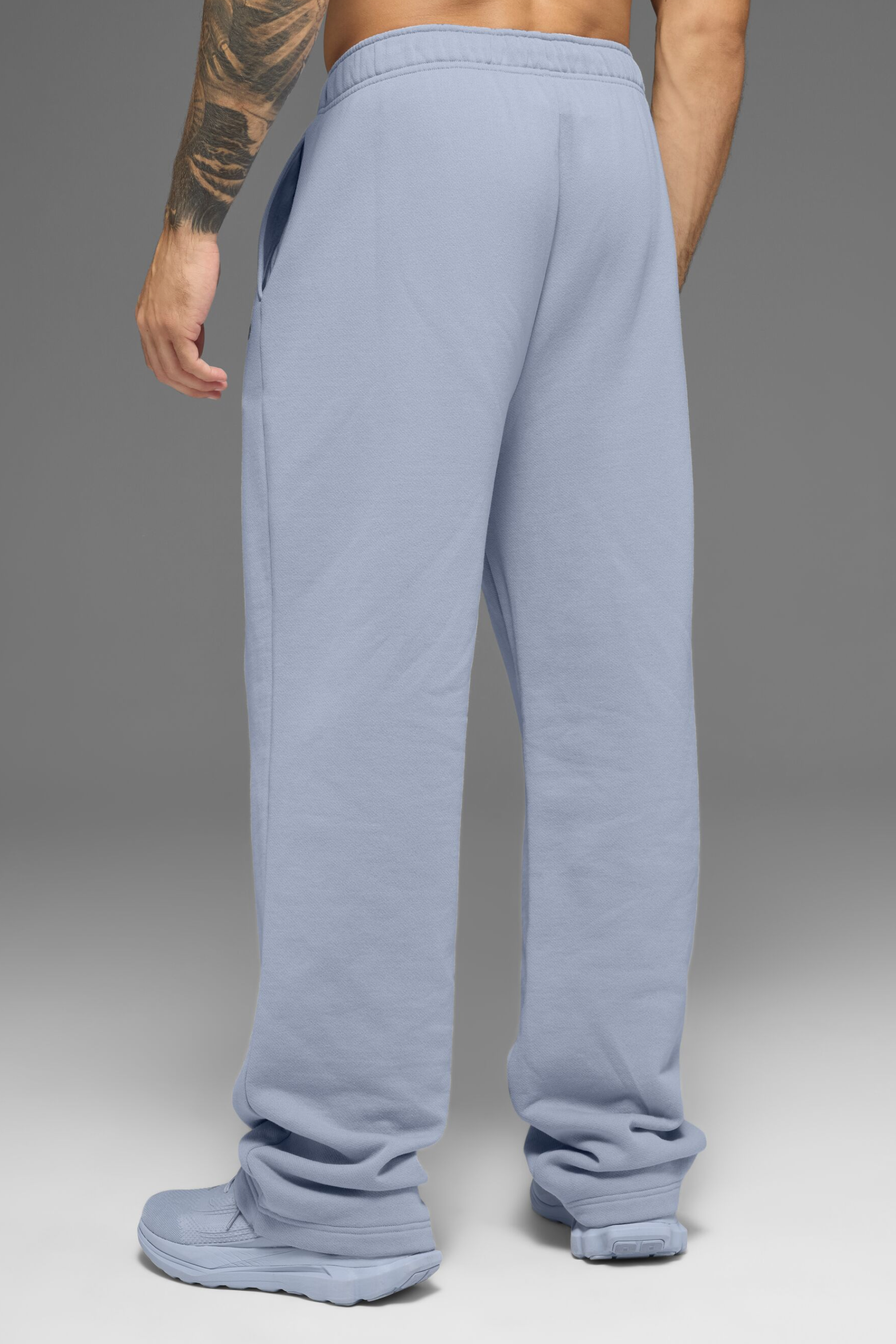 Alo Yoga Accolade Straight Leg Sweatpant