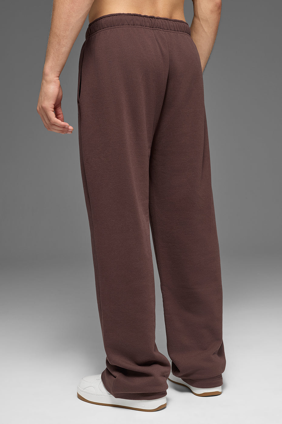 Alo Yoga Accolade Straight Leg Sweatpant