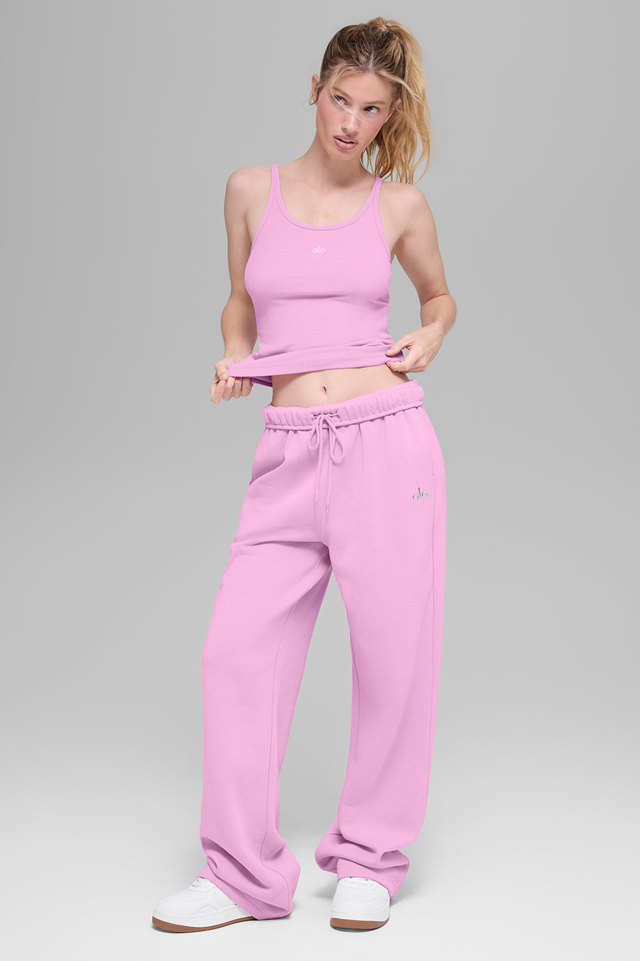 Alo Yoga Women'S Accolade Straight Leg Sweatpant