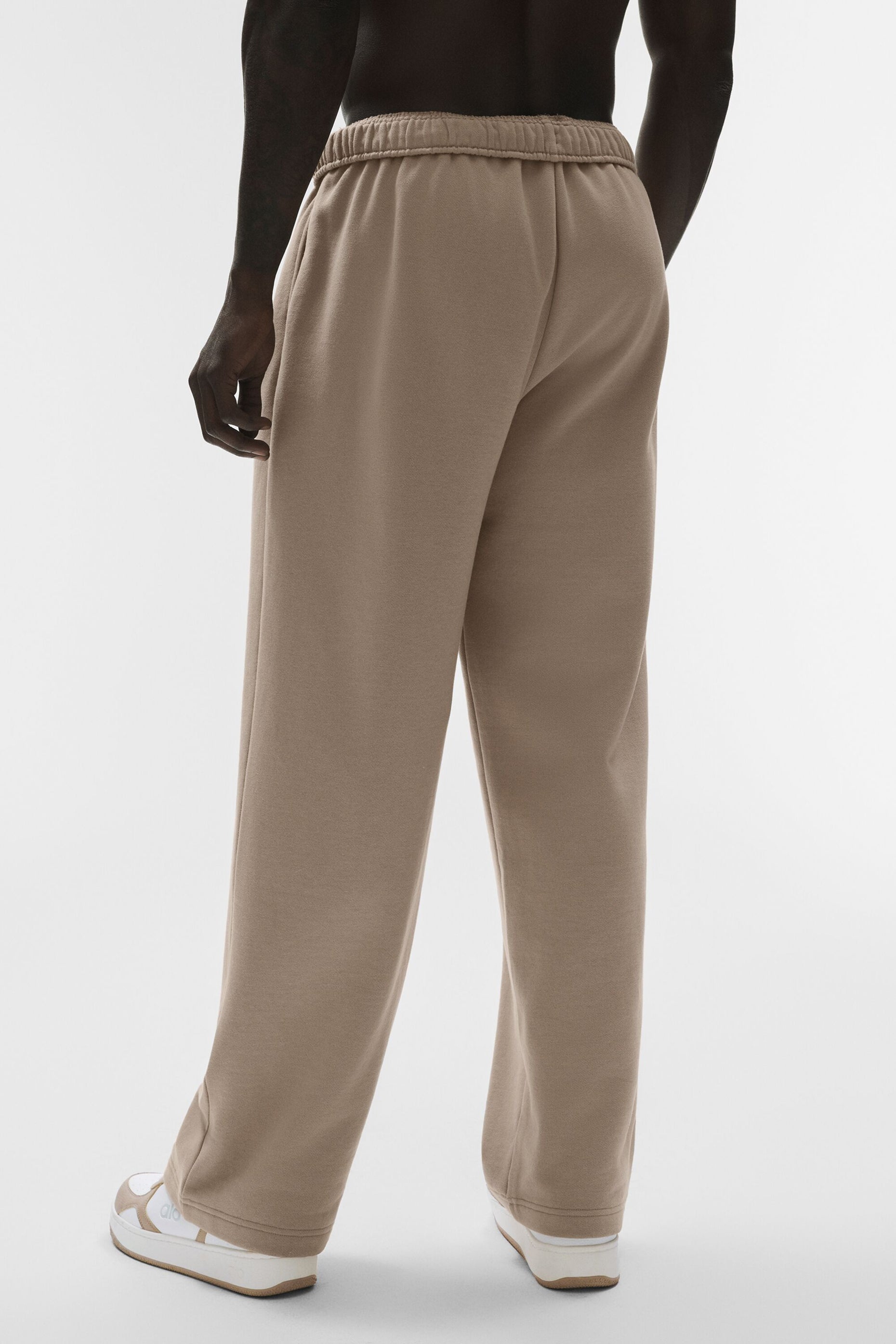 Alo Yoga Accolade Straight Leg Sweatpant