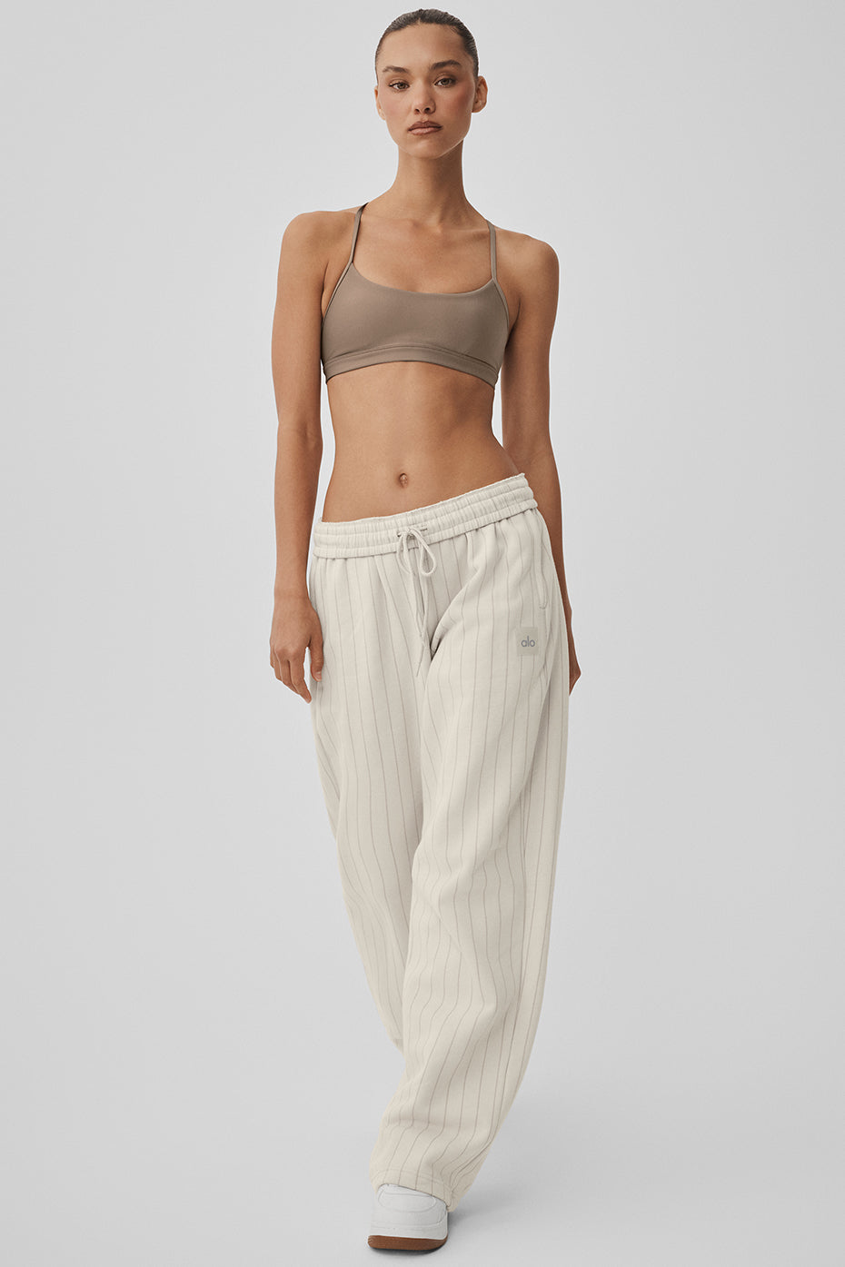 Alo Yoga Women'S Pinstripe Straight Leg Sweatpant
