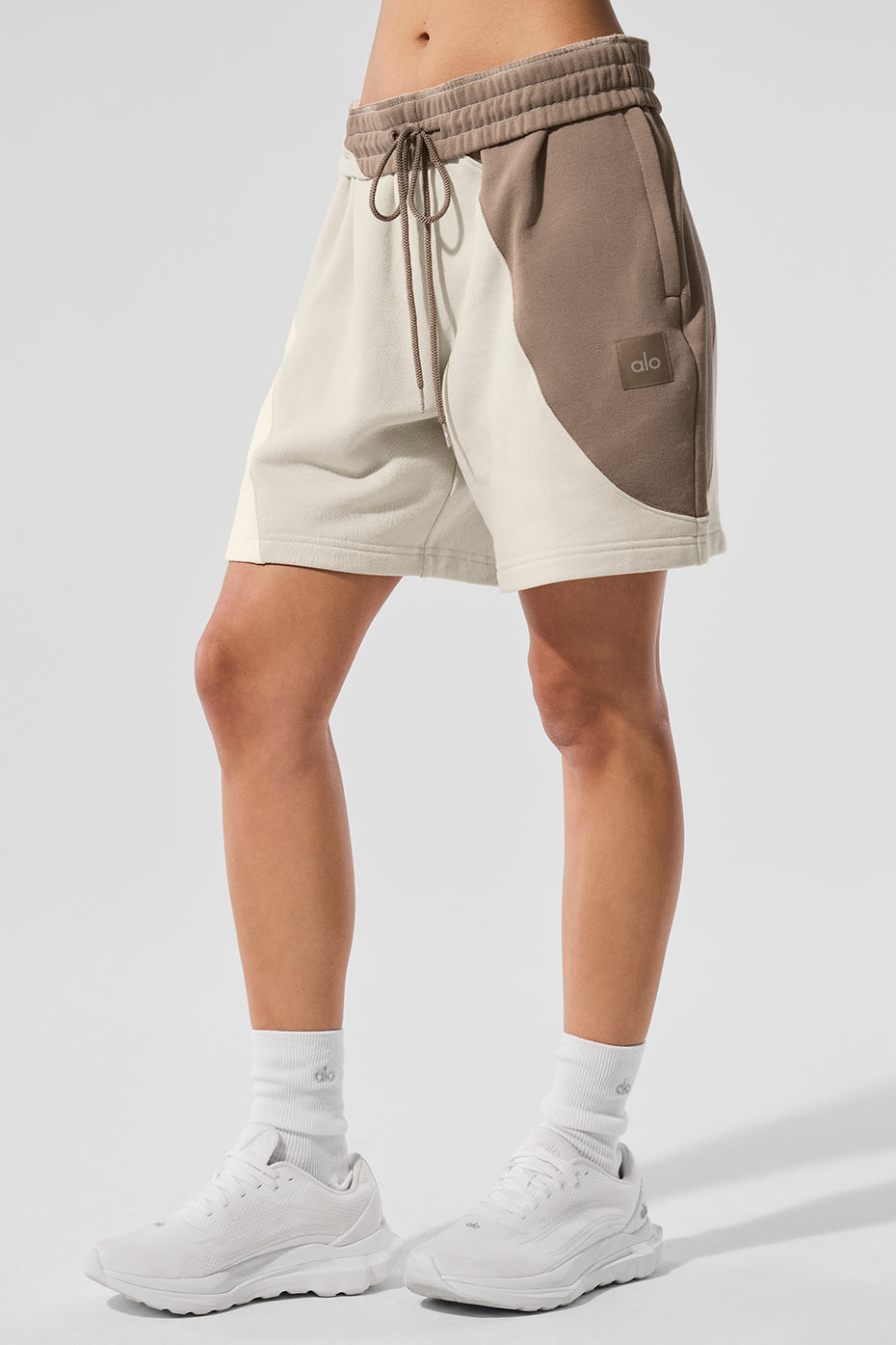 Alo Yoga Women'S 7" Make Waves Short